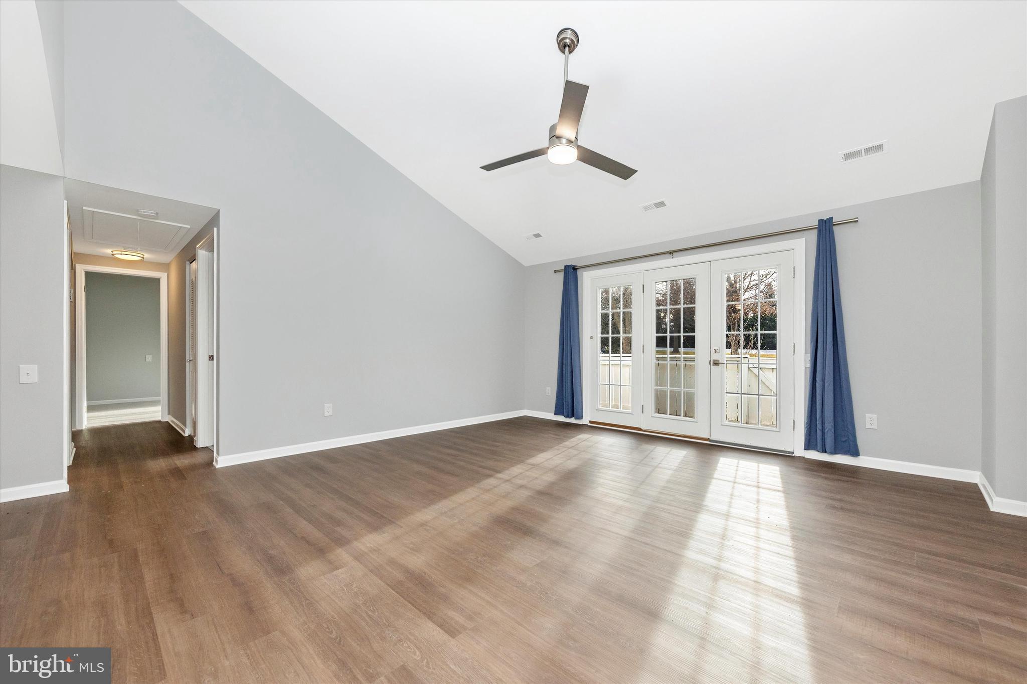 WOODLANDS NORTH - Residential