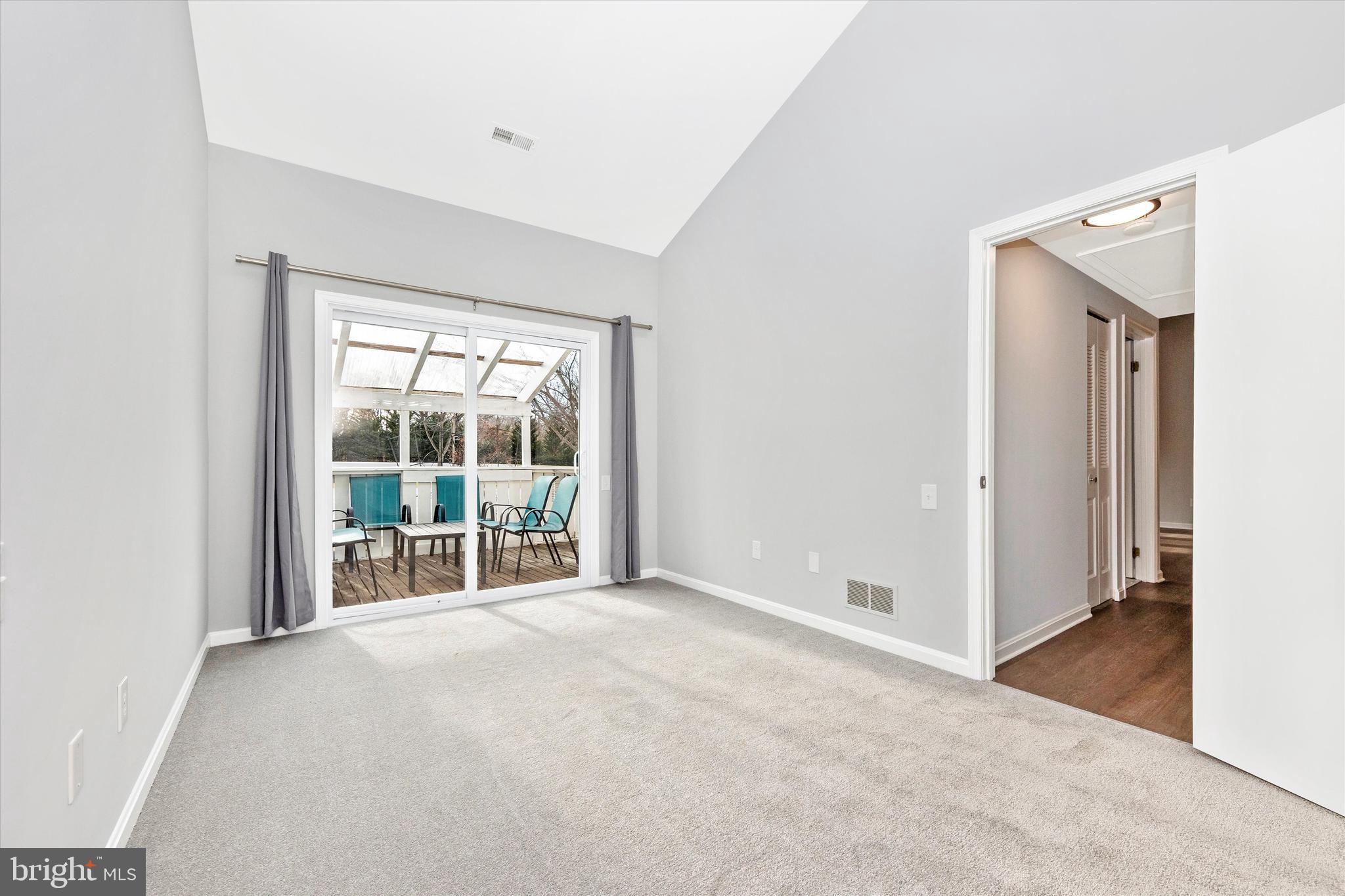 WOODLANDS NORTH - Residential