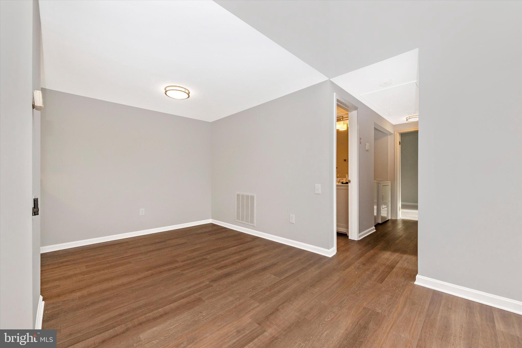 WOODLANDS NORTH - Residential