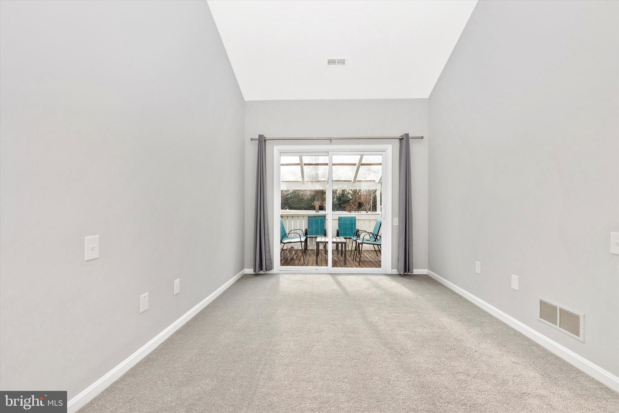 WOODLANDS NORTH - Residential