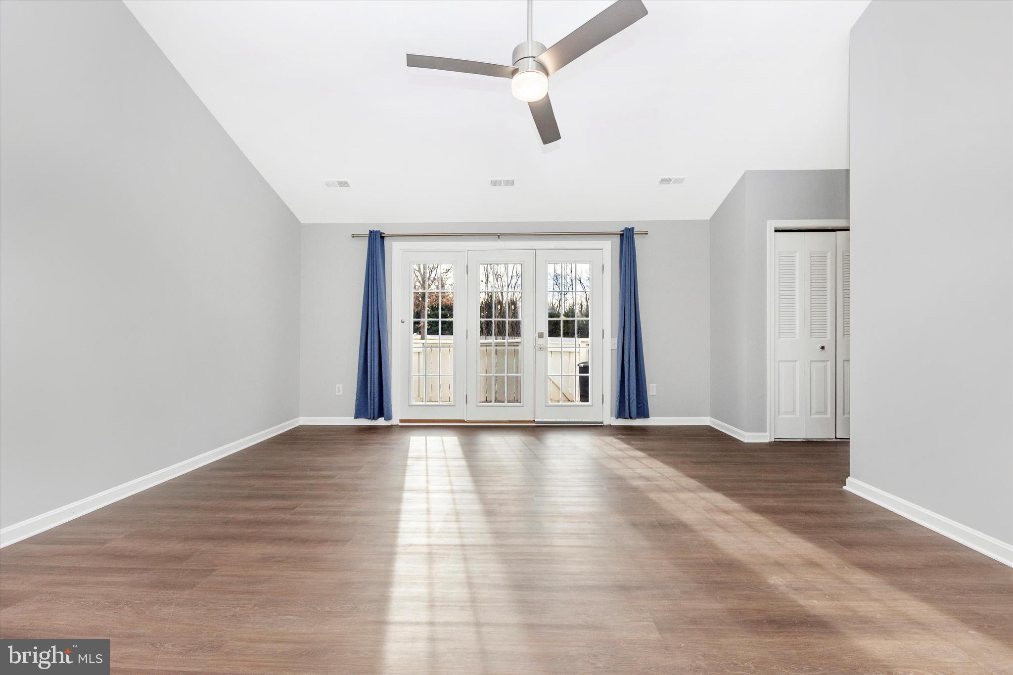 WOODLANDS NORTH - Residential