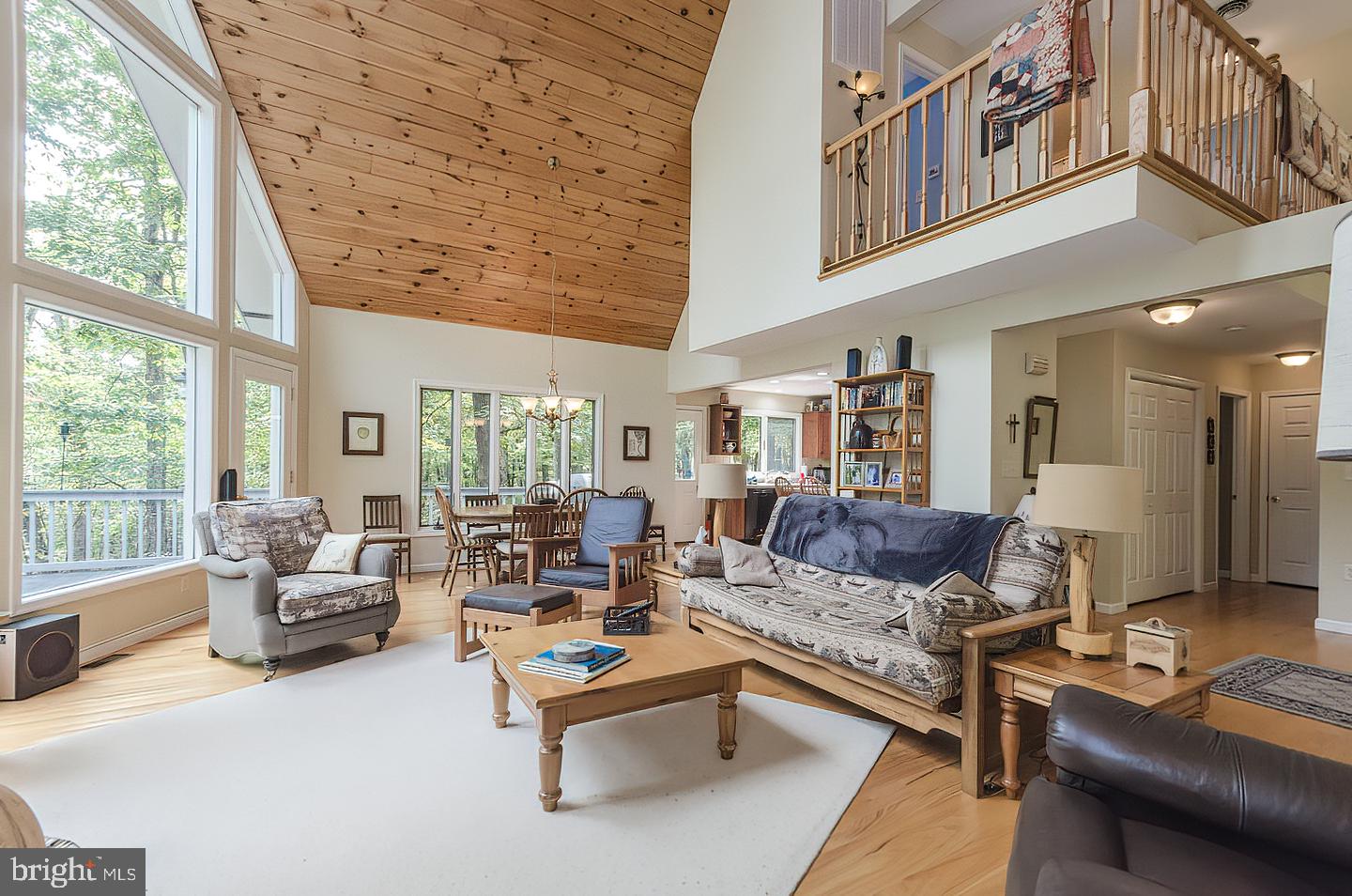 RIVER RIDGE - Residential