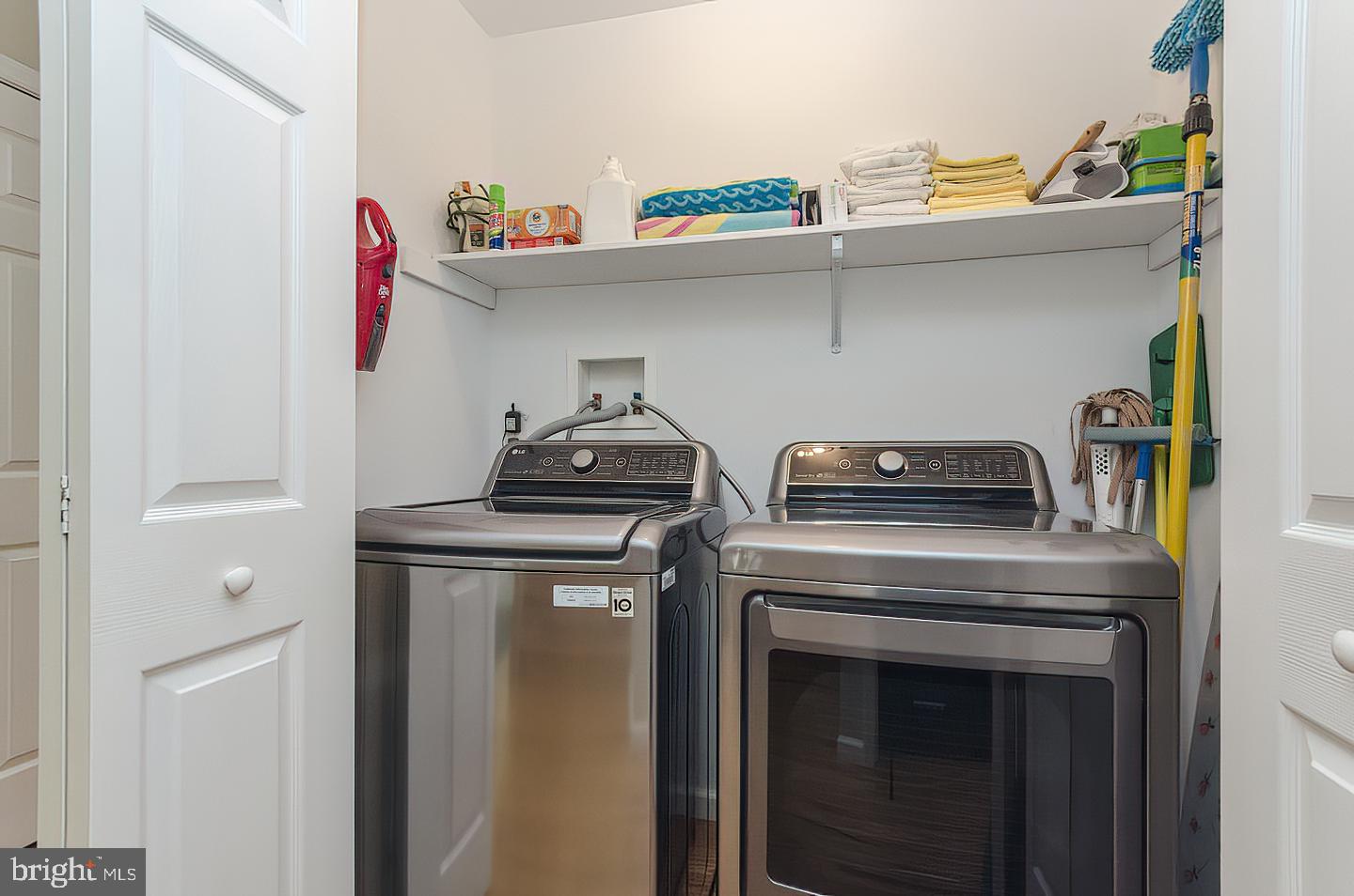 RIVER RIDGE - Residential