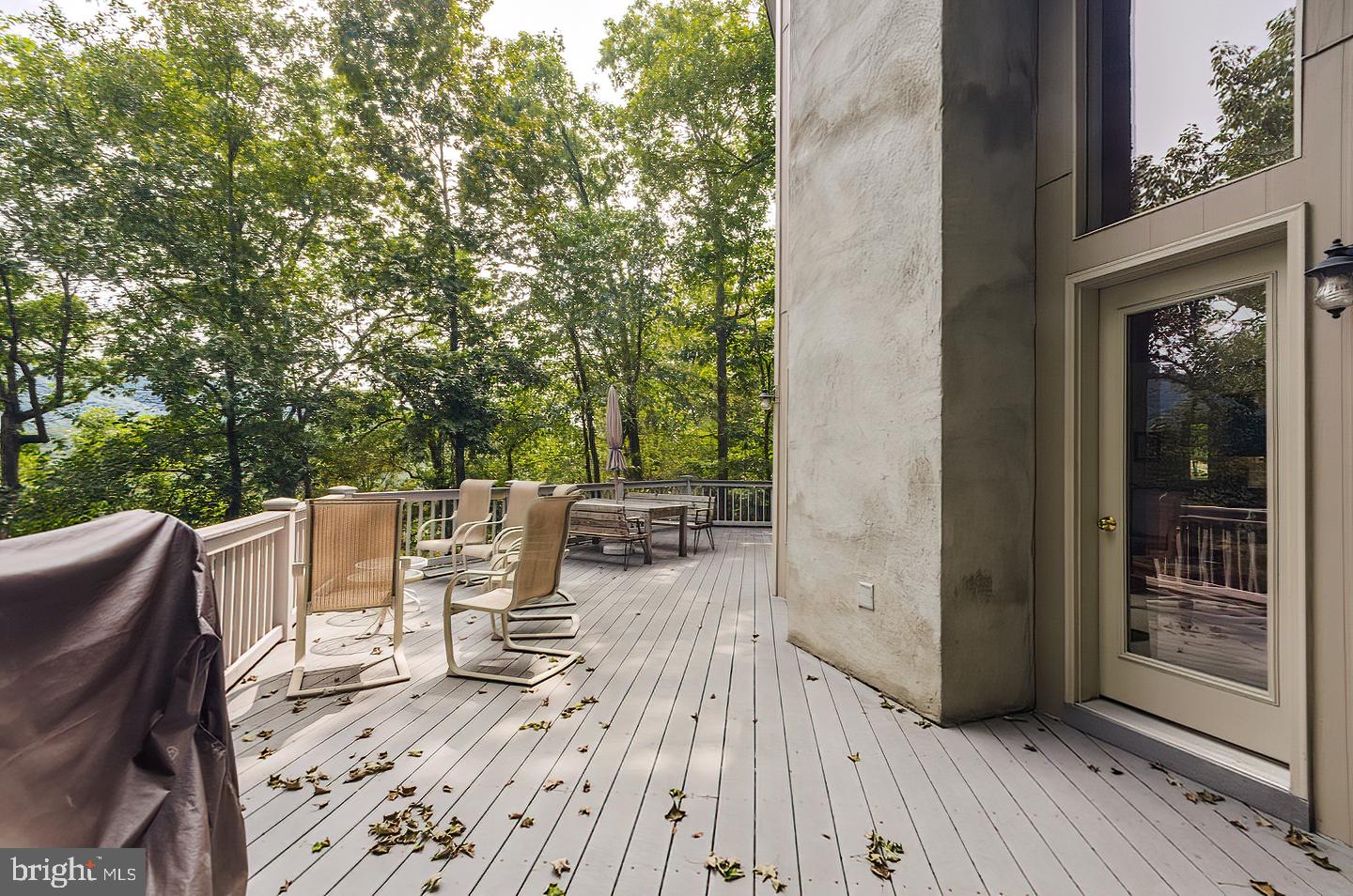 RIVER RIDGE - Residential