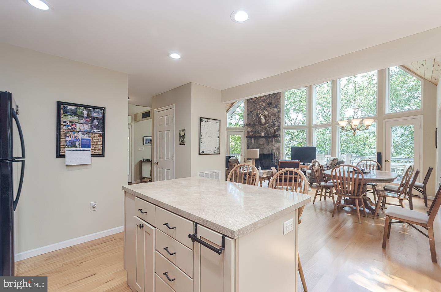 RIVER RIDGE - Residential