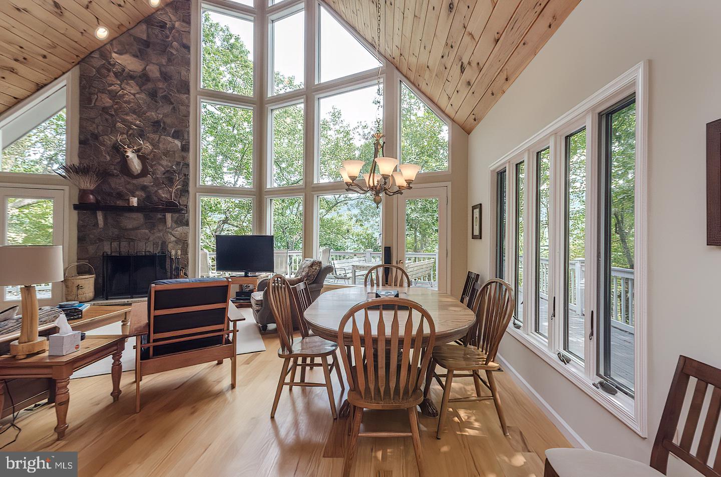 RIVER RIDGE - Residential