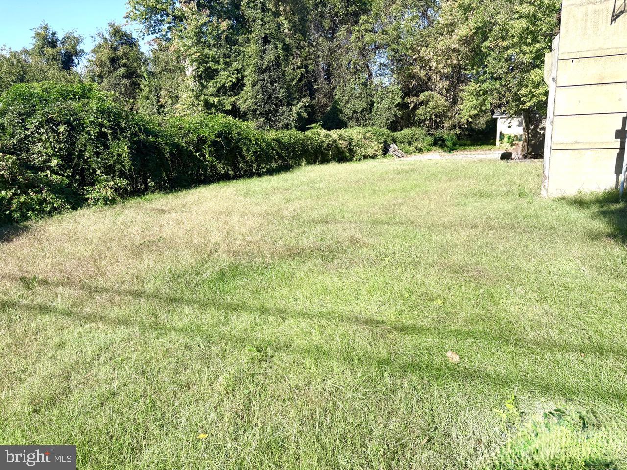 221 N HURON DRIVE