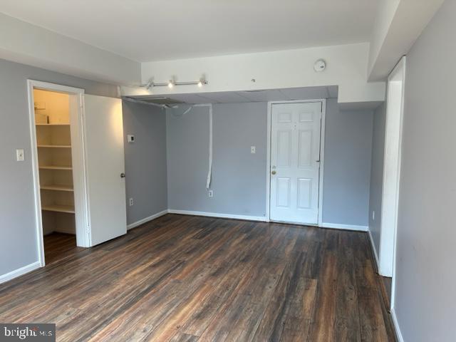 COLONIAL VILLAGE III - Residential Lease