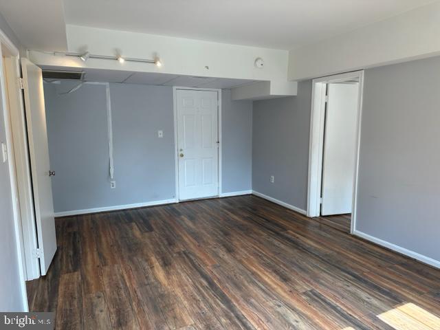 COLONIAL VILLAGE III - Residential Lease