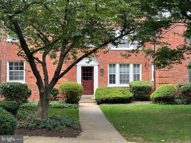 COLONIAL VILLAGE III - Residential Lease