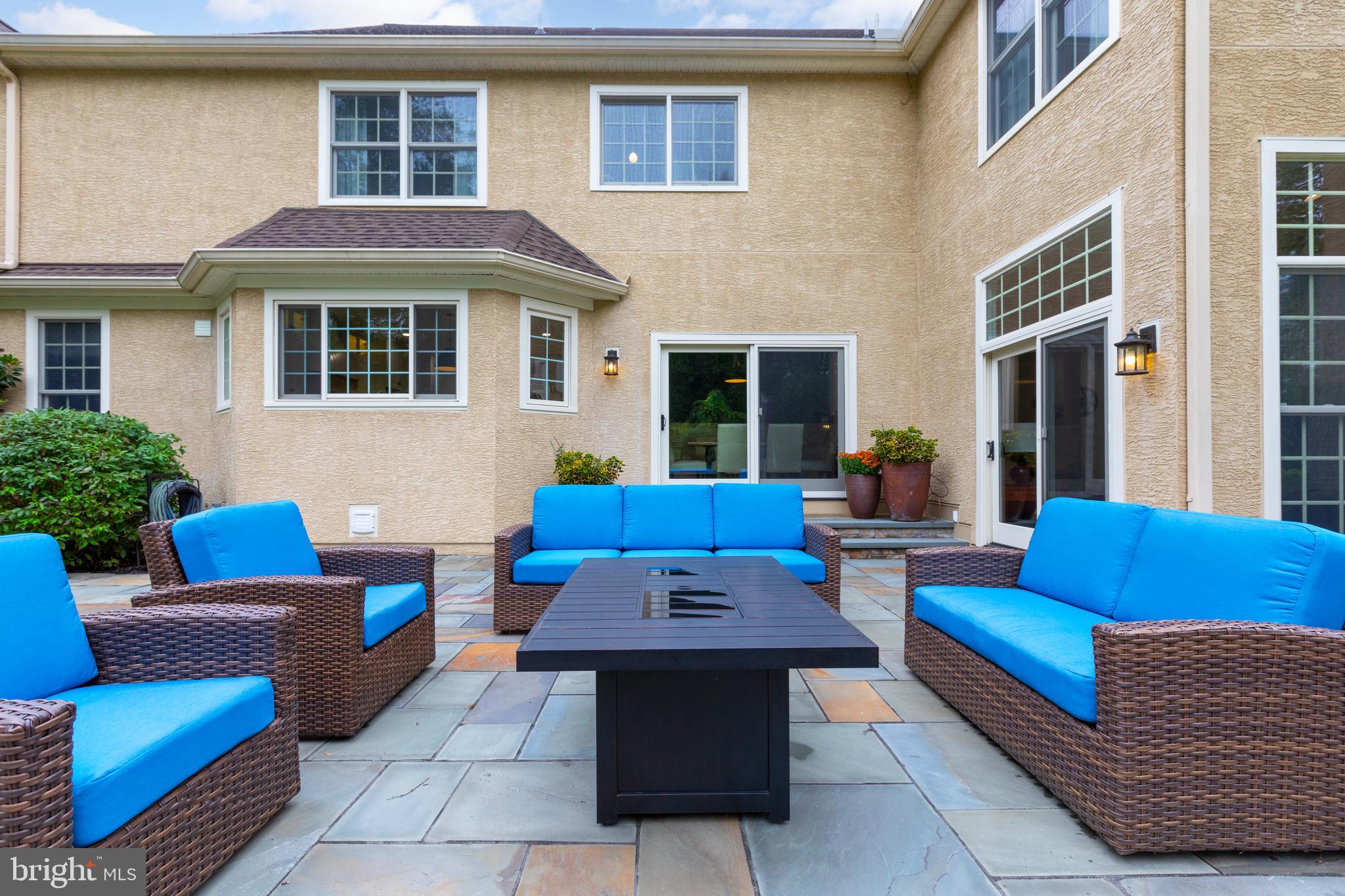 HAMILTON PLACE - Residential