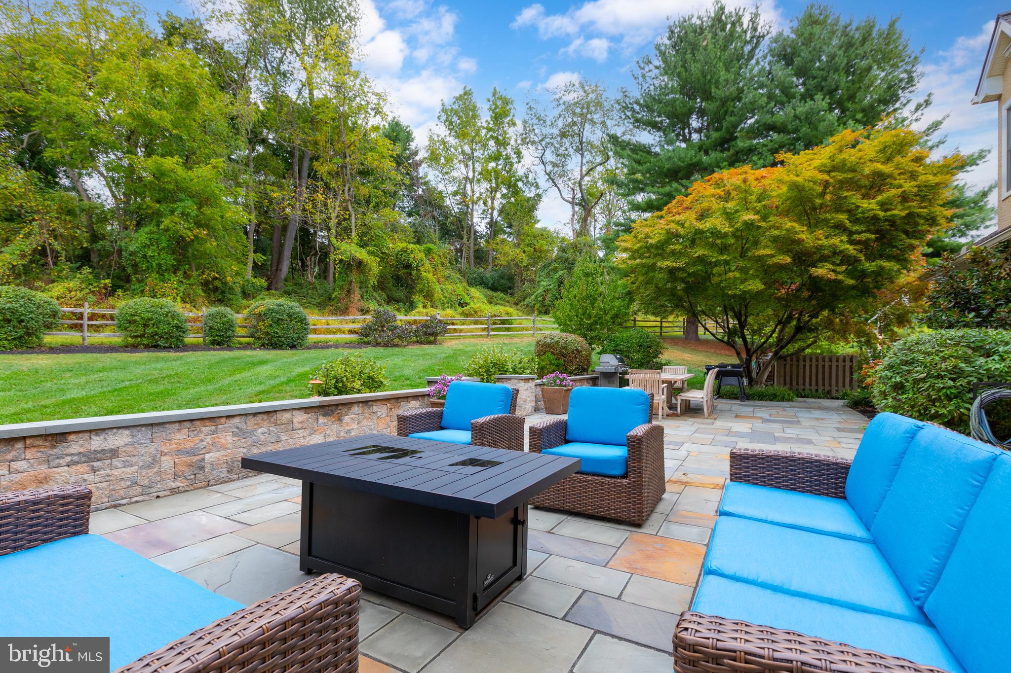 HAMILTON PLACE - Residential