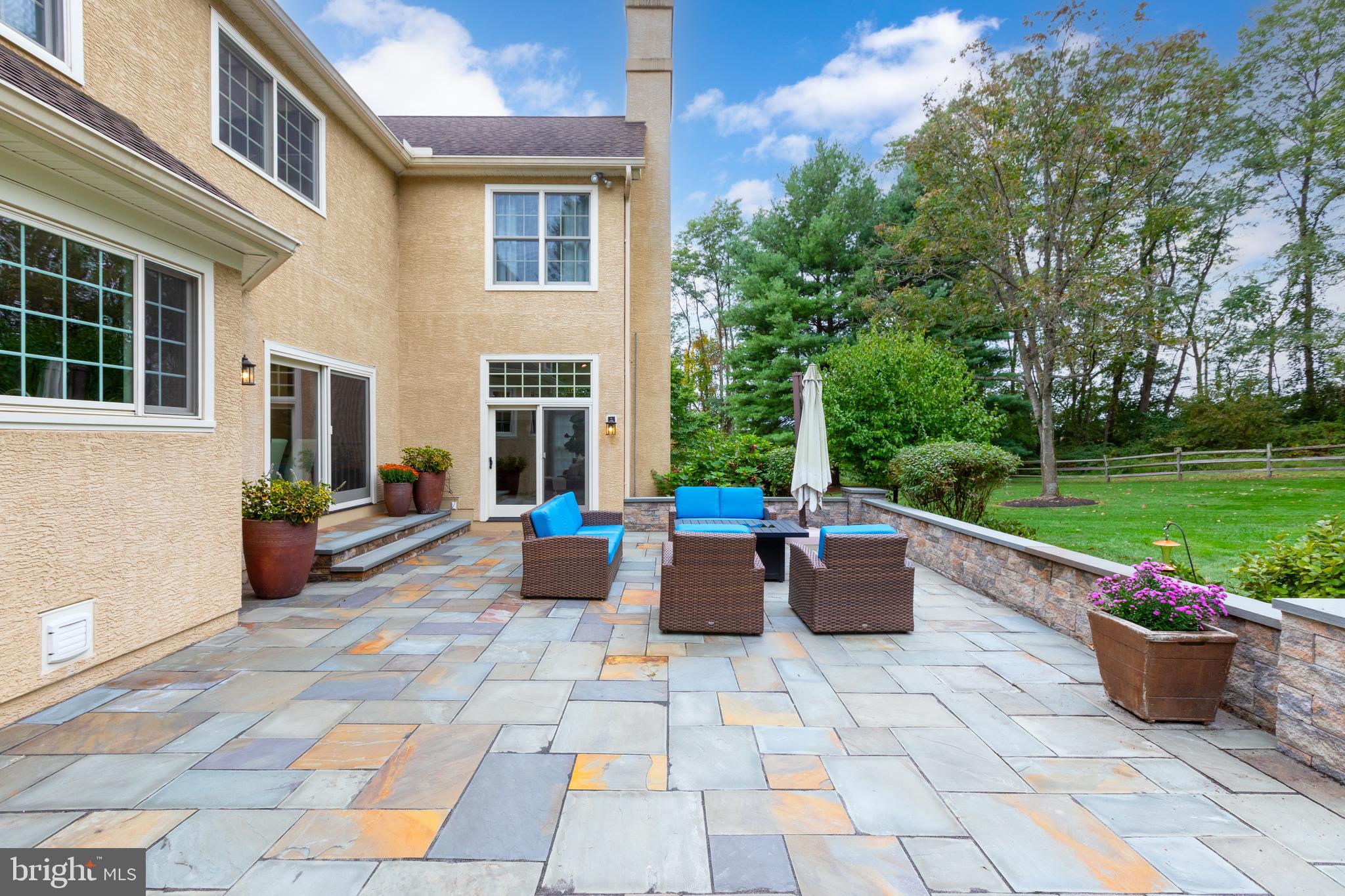 HAMILTON PLACE - Residential