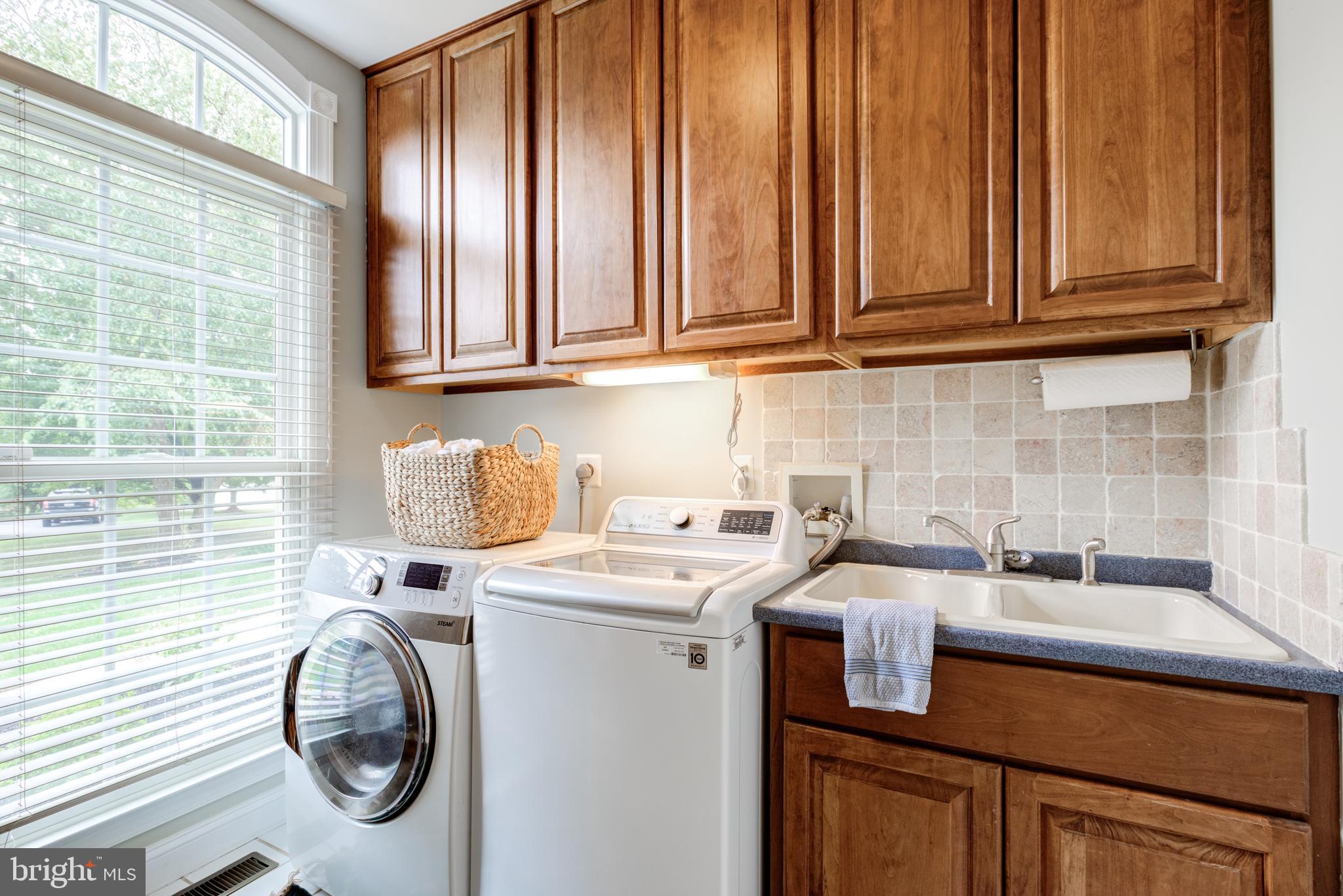 HAMILTON PLACE - Residential