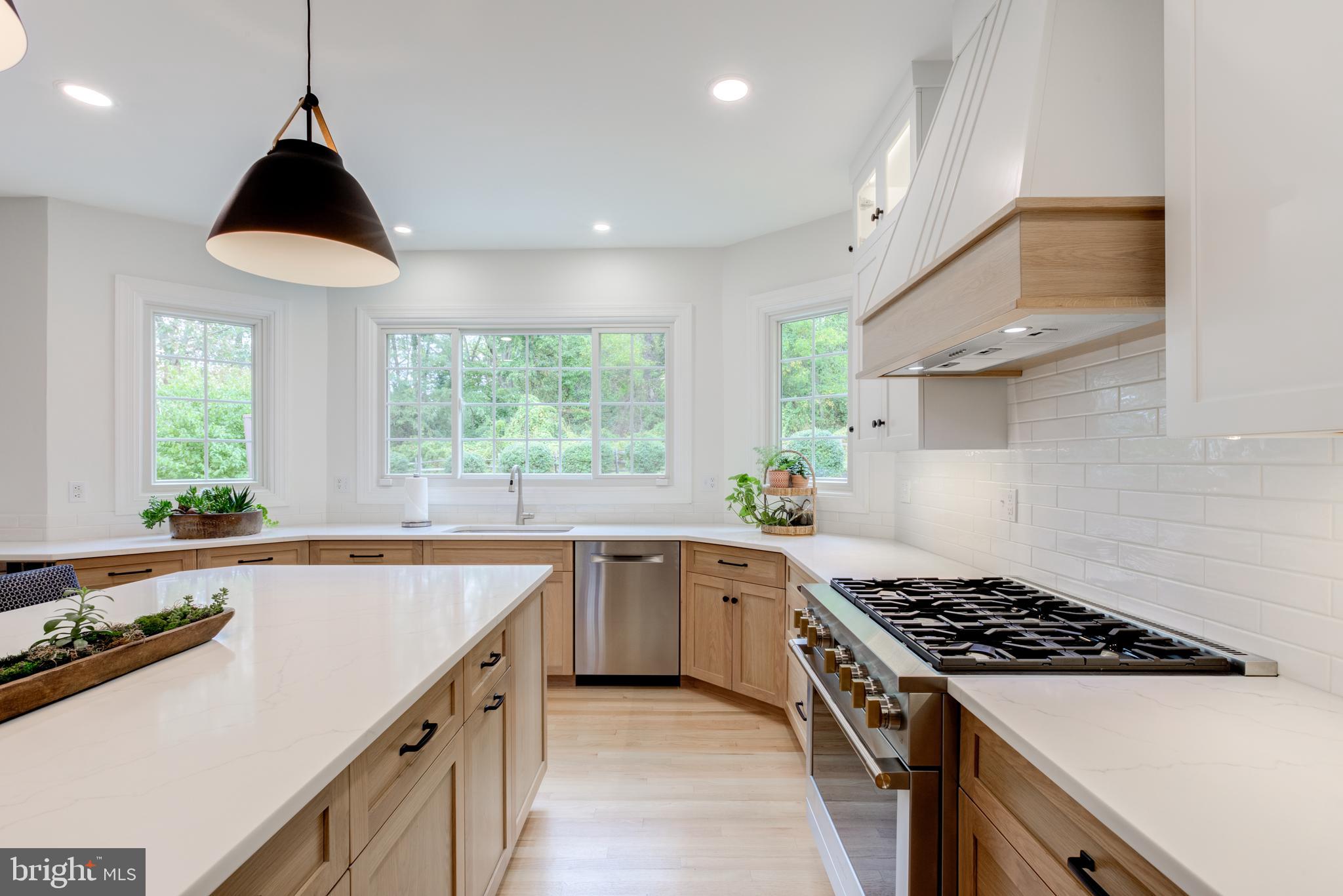 HAMILTON PLACE - Residential