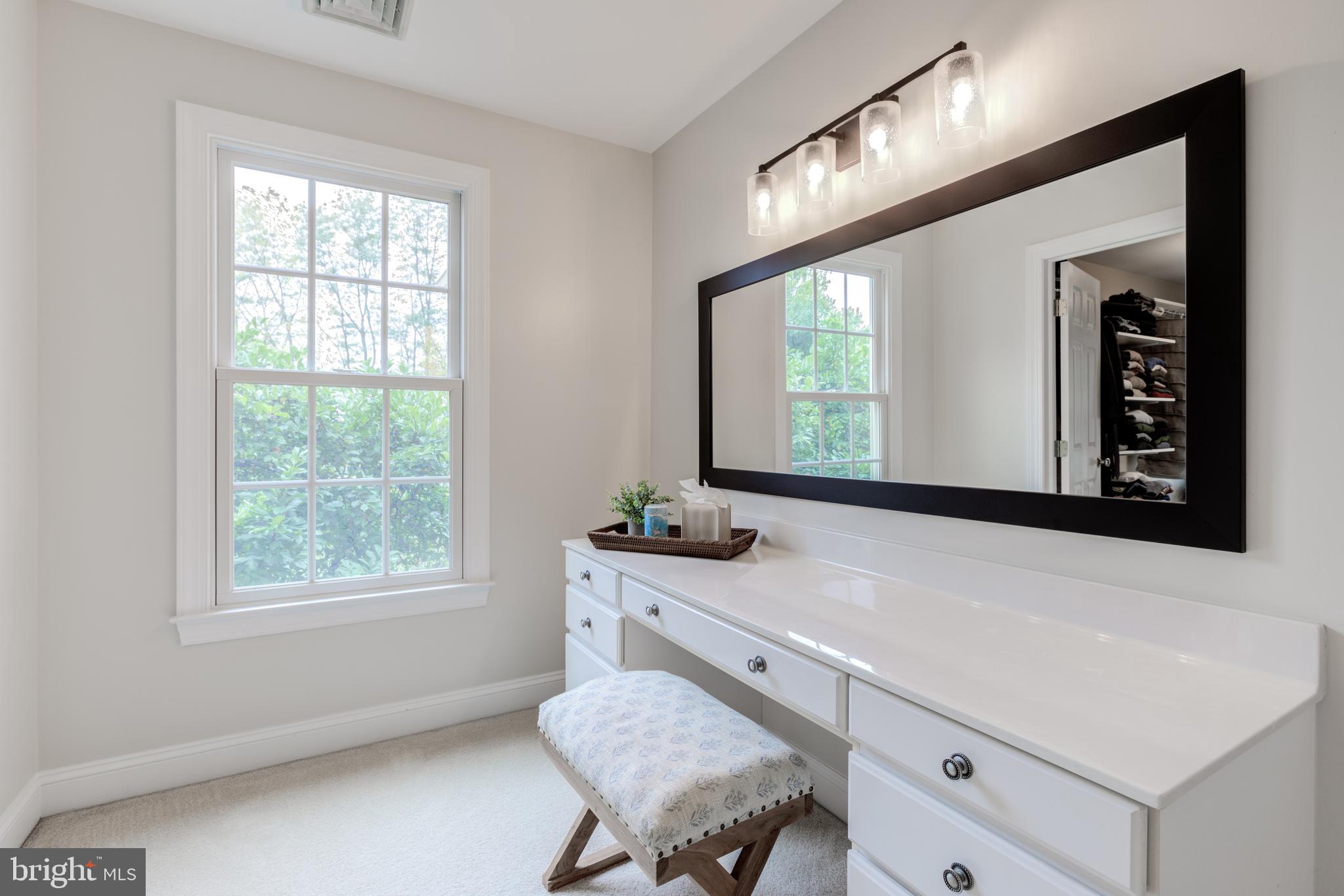 HAMILTON PLACE - Residential