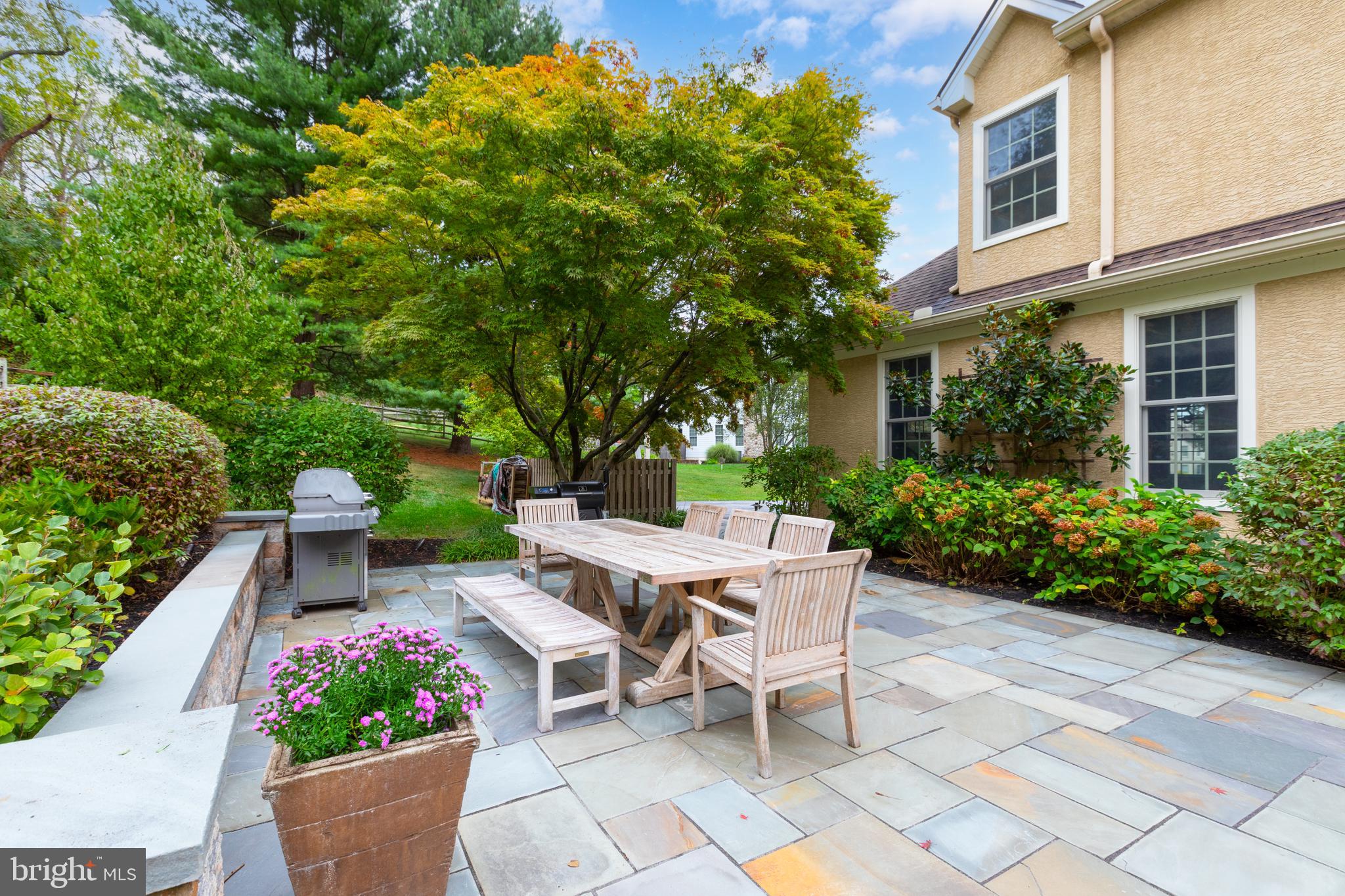 HAMILTON PLACE - Residential