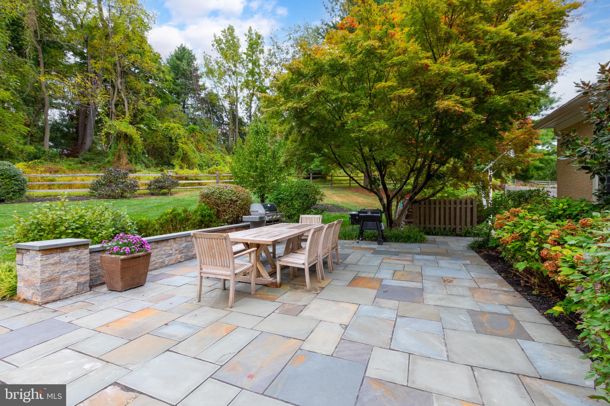 HAMILTON PLACE - Residential