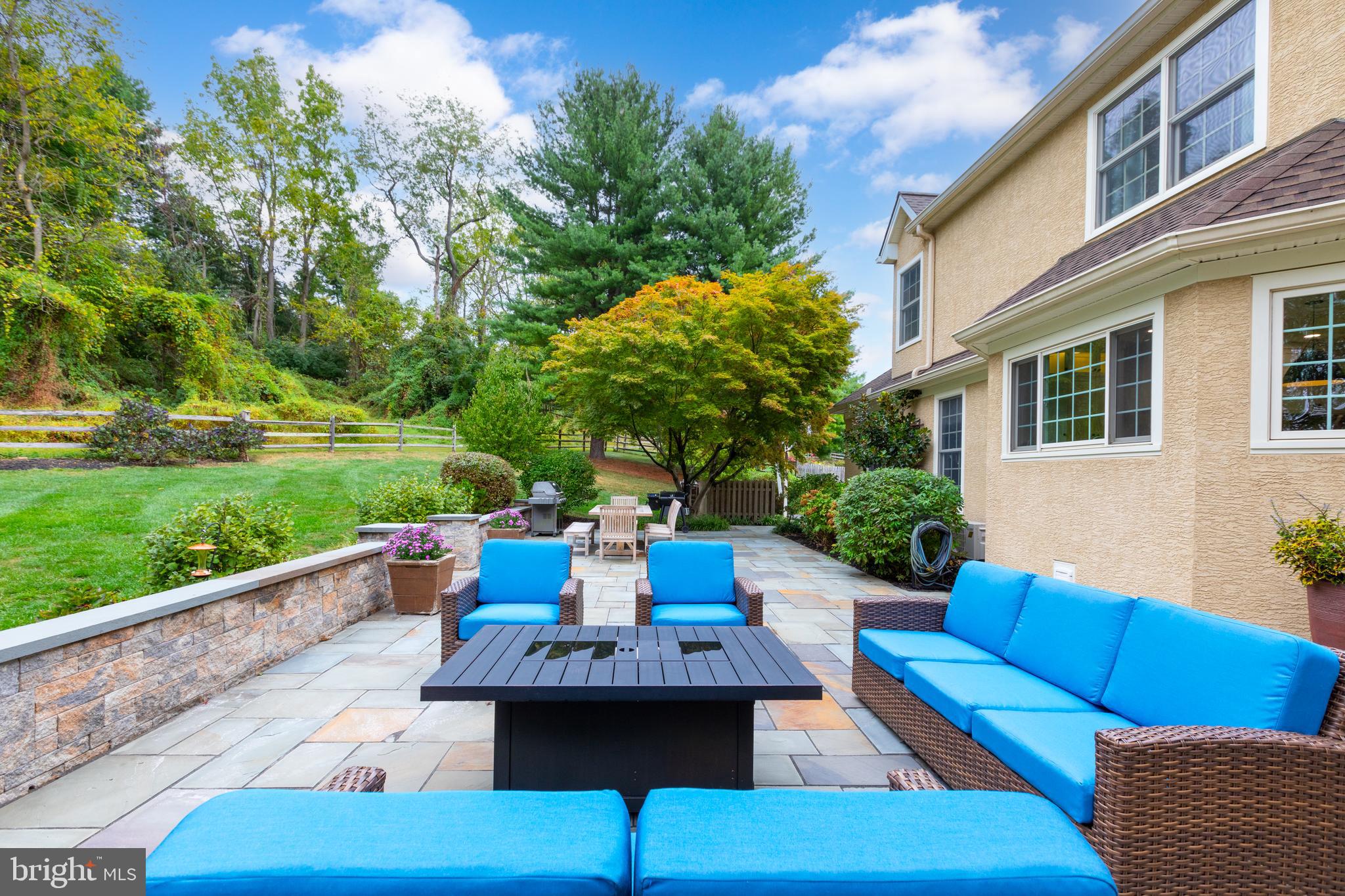 HAMILTON PLACE - Residential