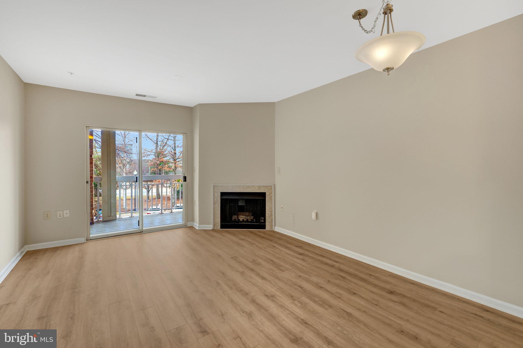 WORLDGATE CONDO - Residential