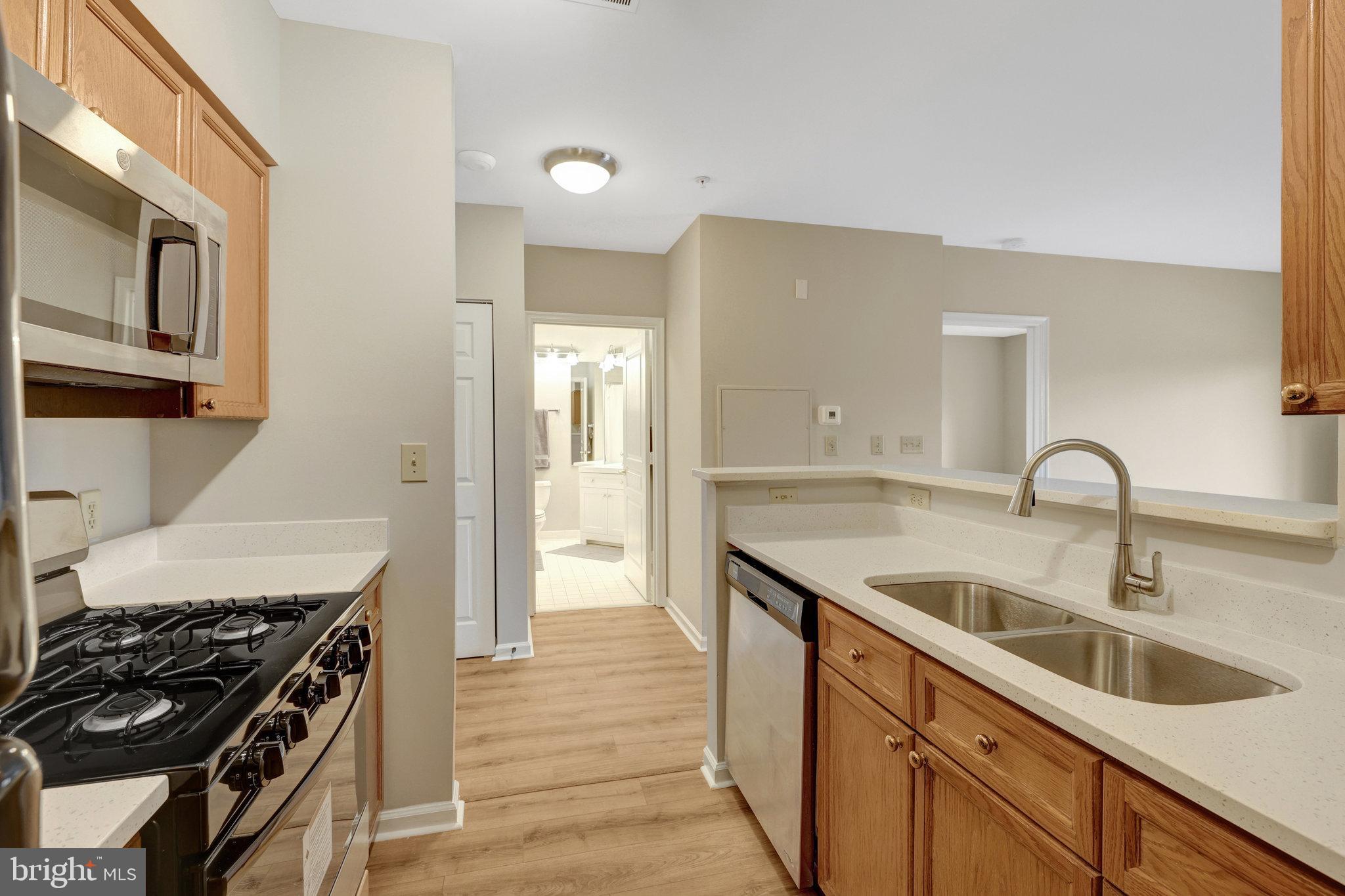 WORLDGATE CONDO - Residential