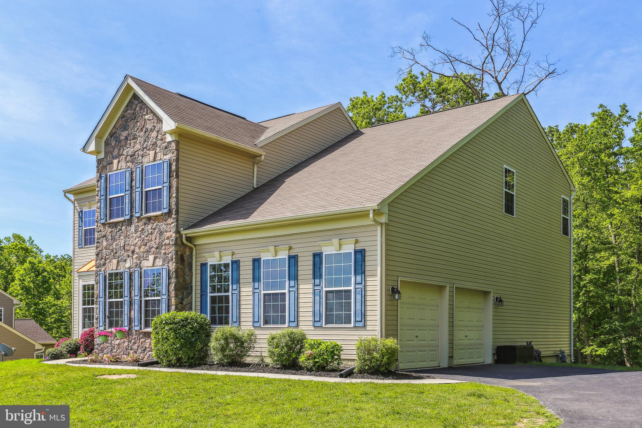 RHODES MOUNTAIN ESTATES - Residential