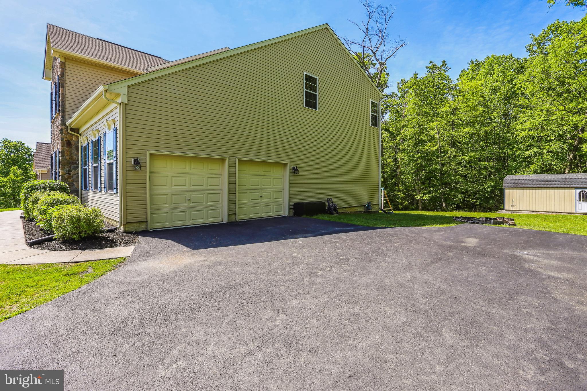 RHODES MOUNTAIN ESTATES - Residential