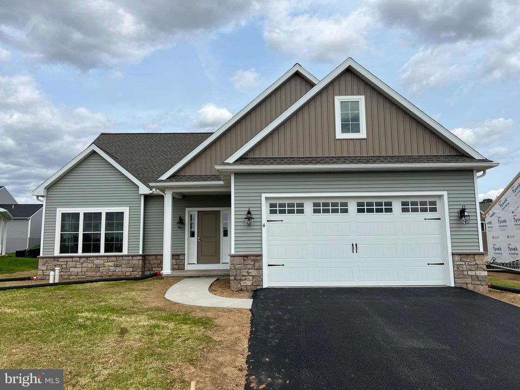 Photo of 123 N. West View Drive, ELIZABETHTOWN, PA 17022 (MLS # PALA2078760)