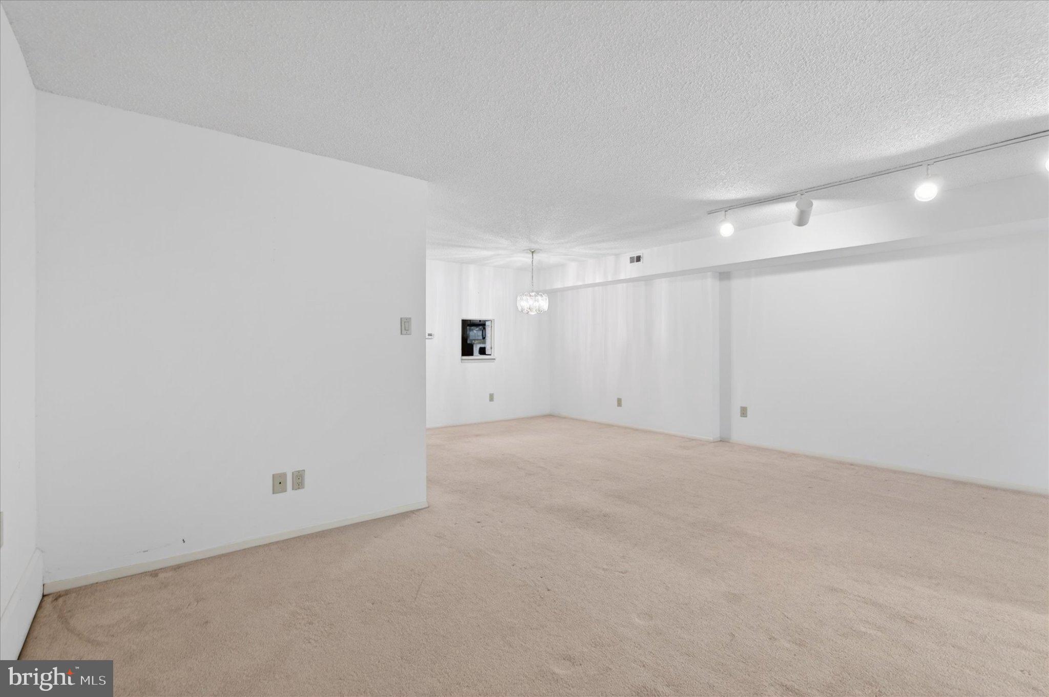 TWIN BROOKS - Residential