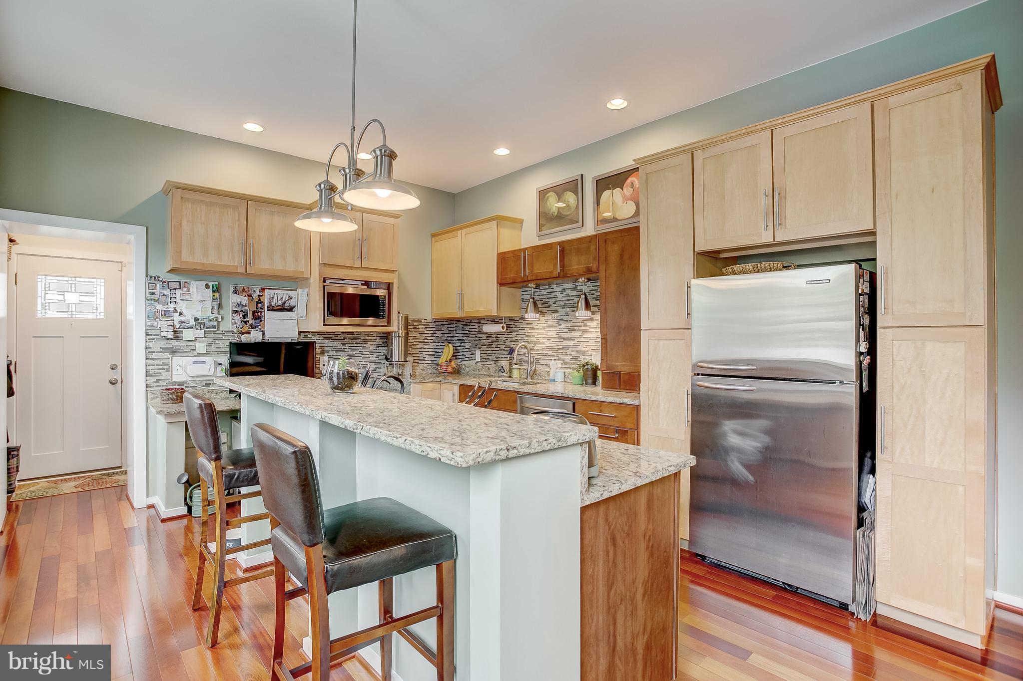 HIGHLANDTOWN - Residential