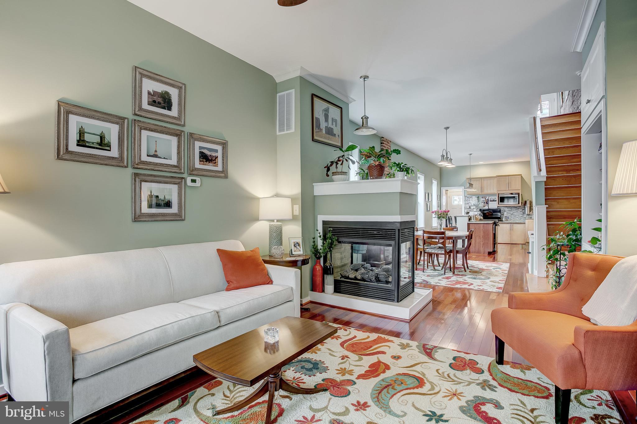 HIGHLANDTOWN - Residential