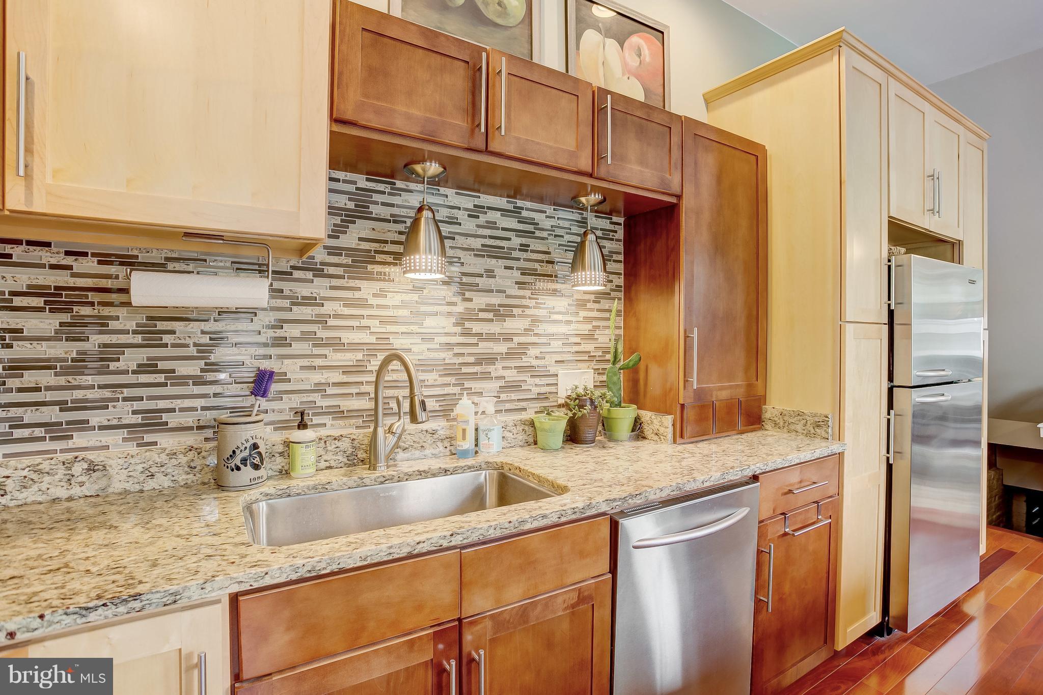 HIGHLANDTOWN - Residential