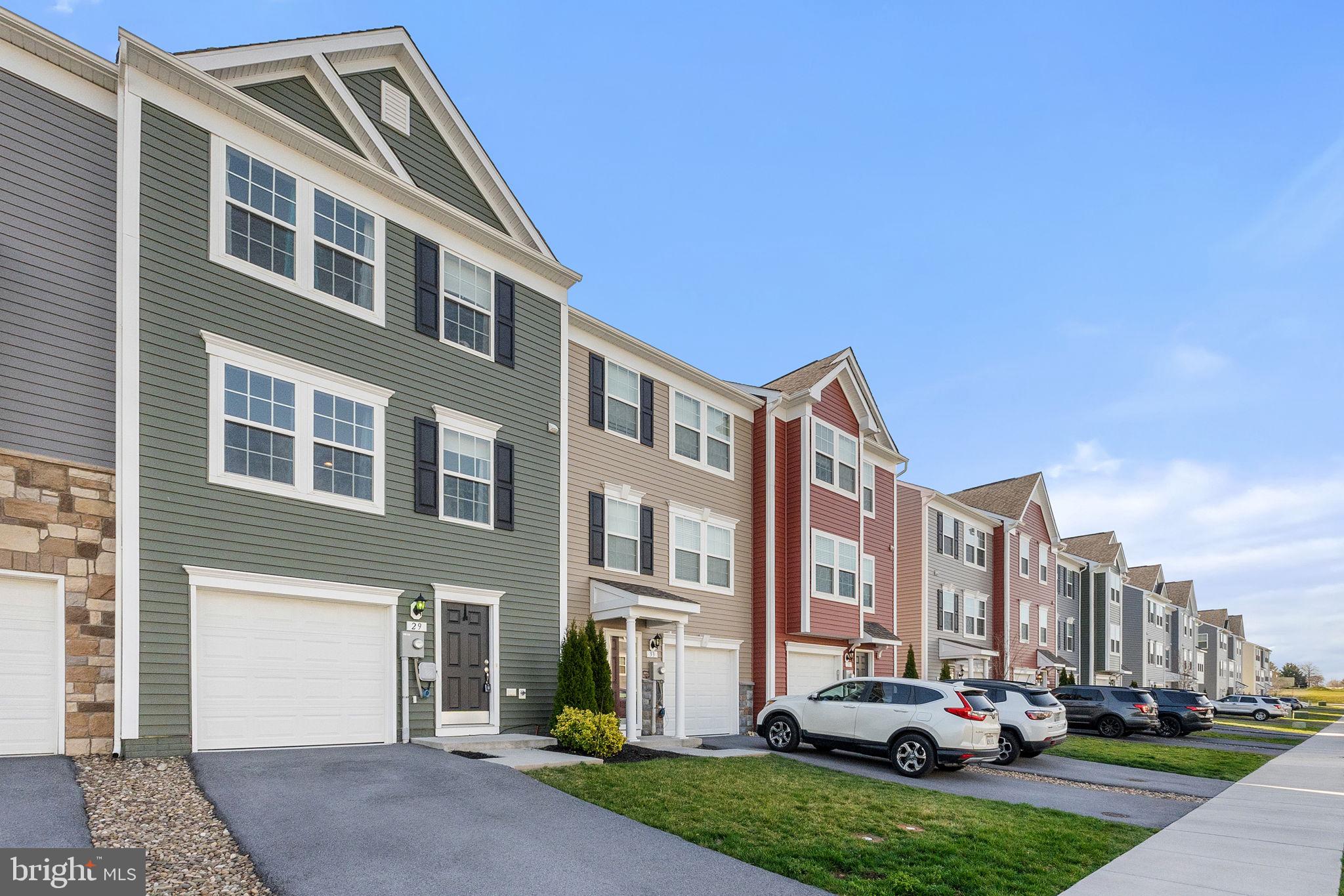 BRIAR RUN - Residential