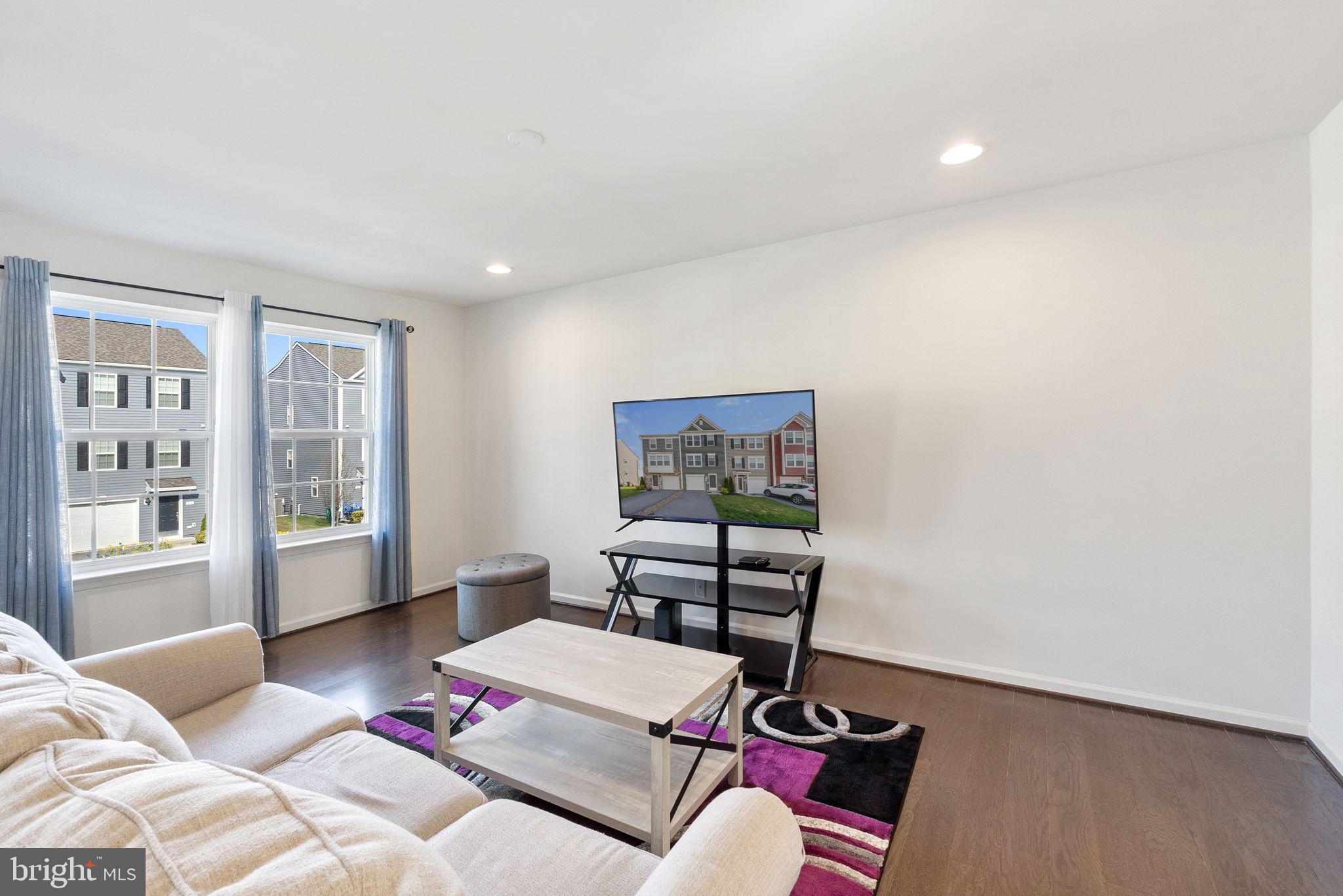 BRIAR RUN - Residential