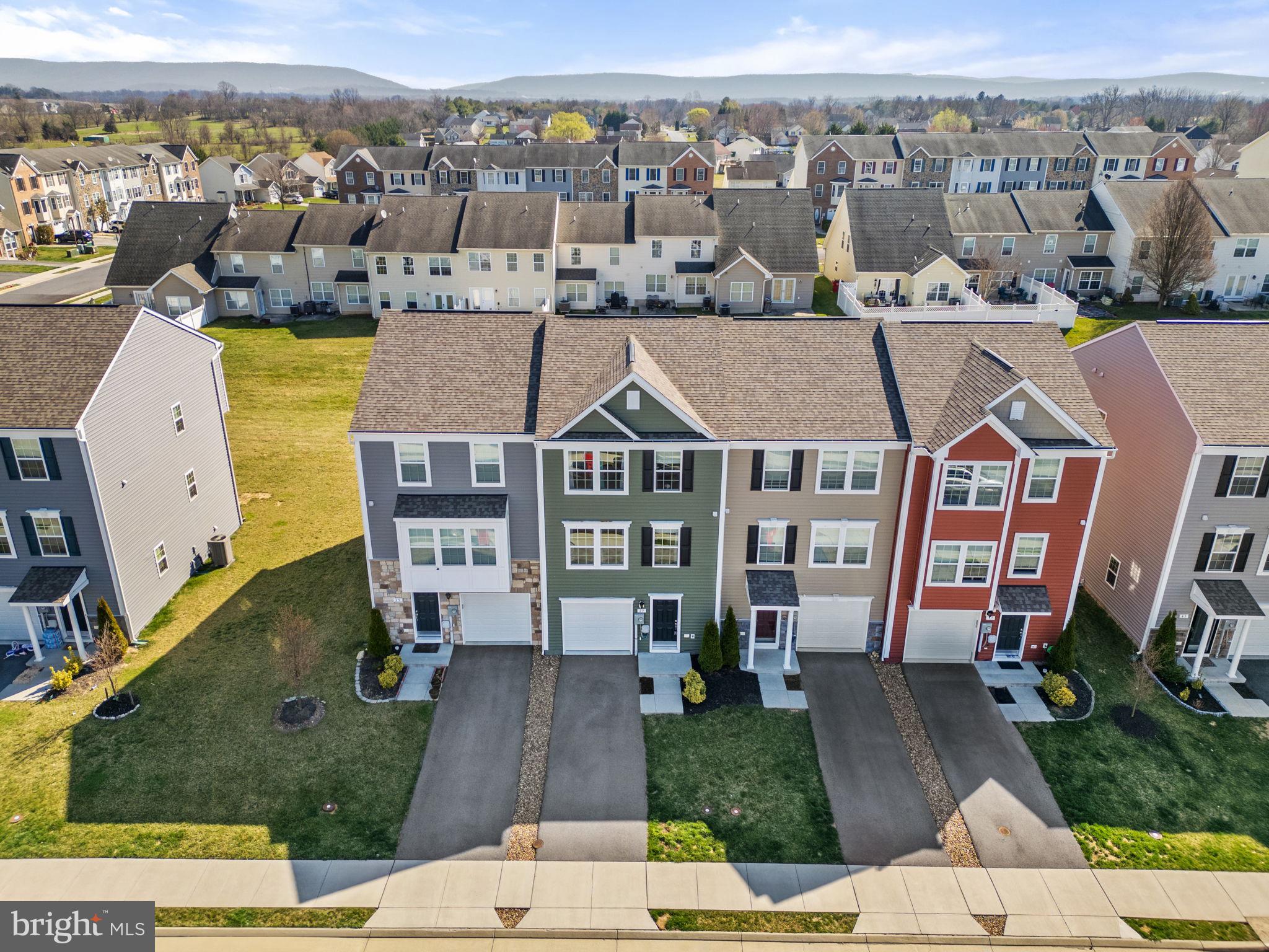 BRIAR RUN - Residential