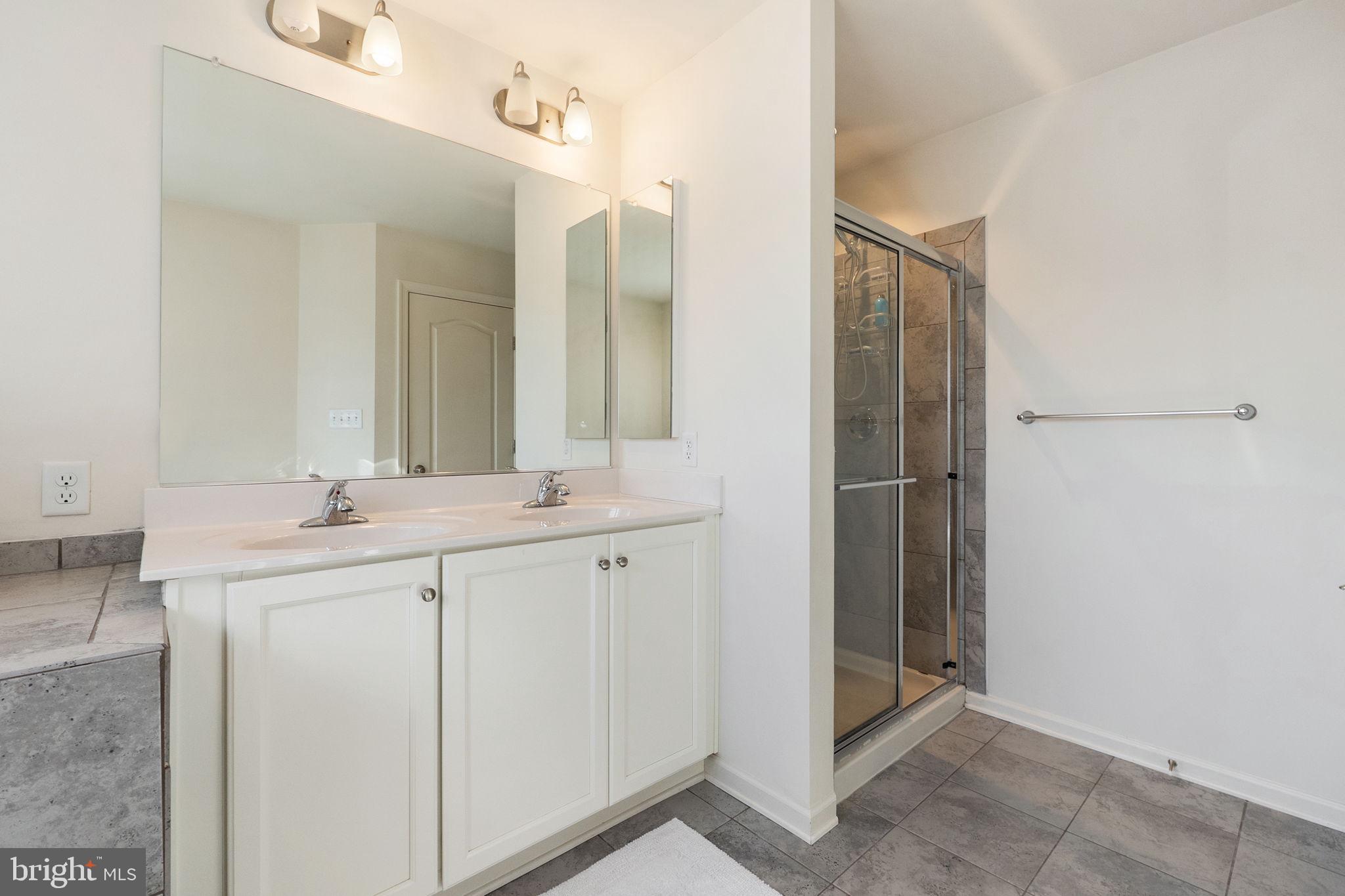 BRIAR RUN - Residential