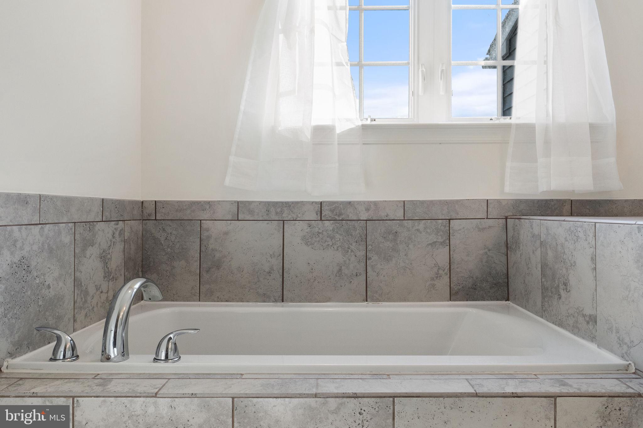 BRIAR RUN - Residential