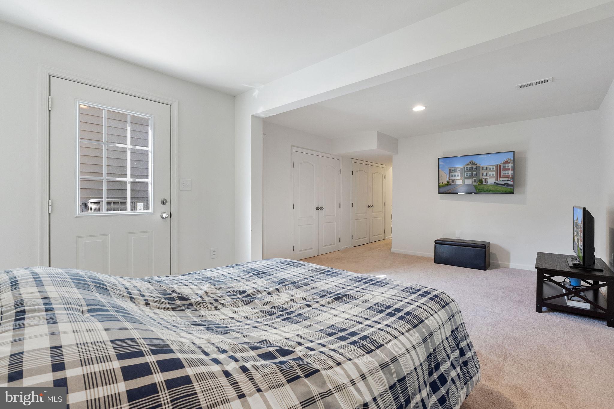 BRIAR RUN - Residential