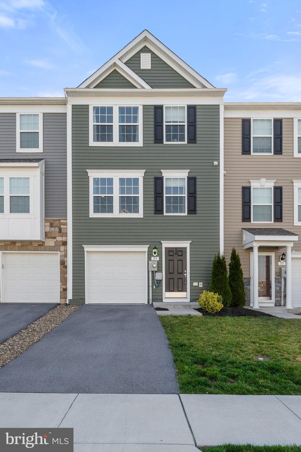 BRIAR RUN - Residential