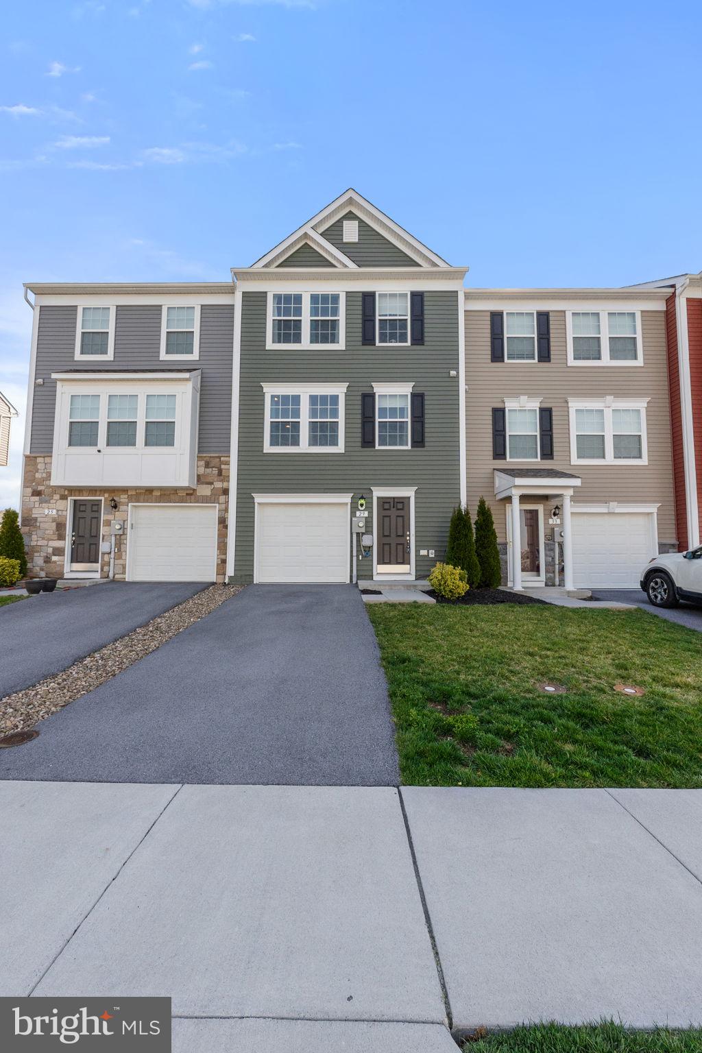 BRIAR RUN - Residential