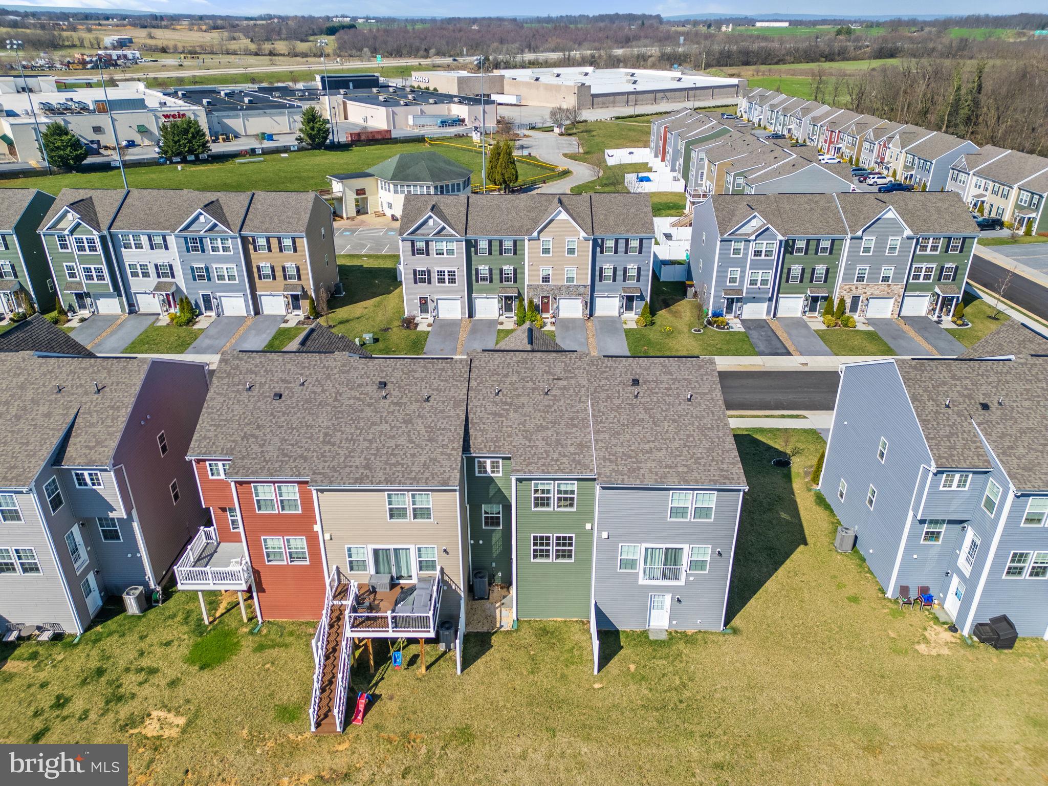 BRIAR RUN - Residential