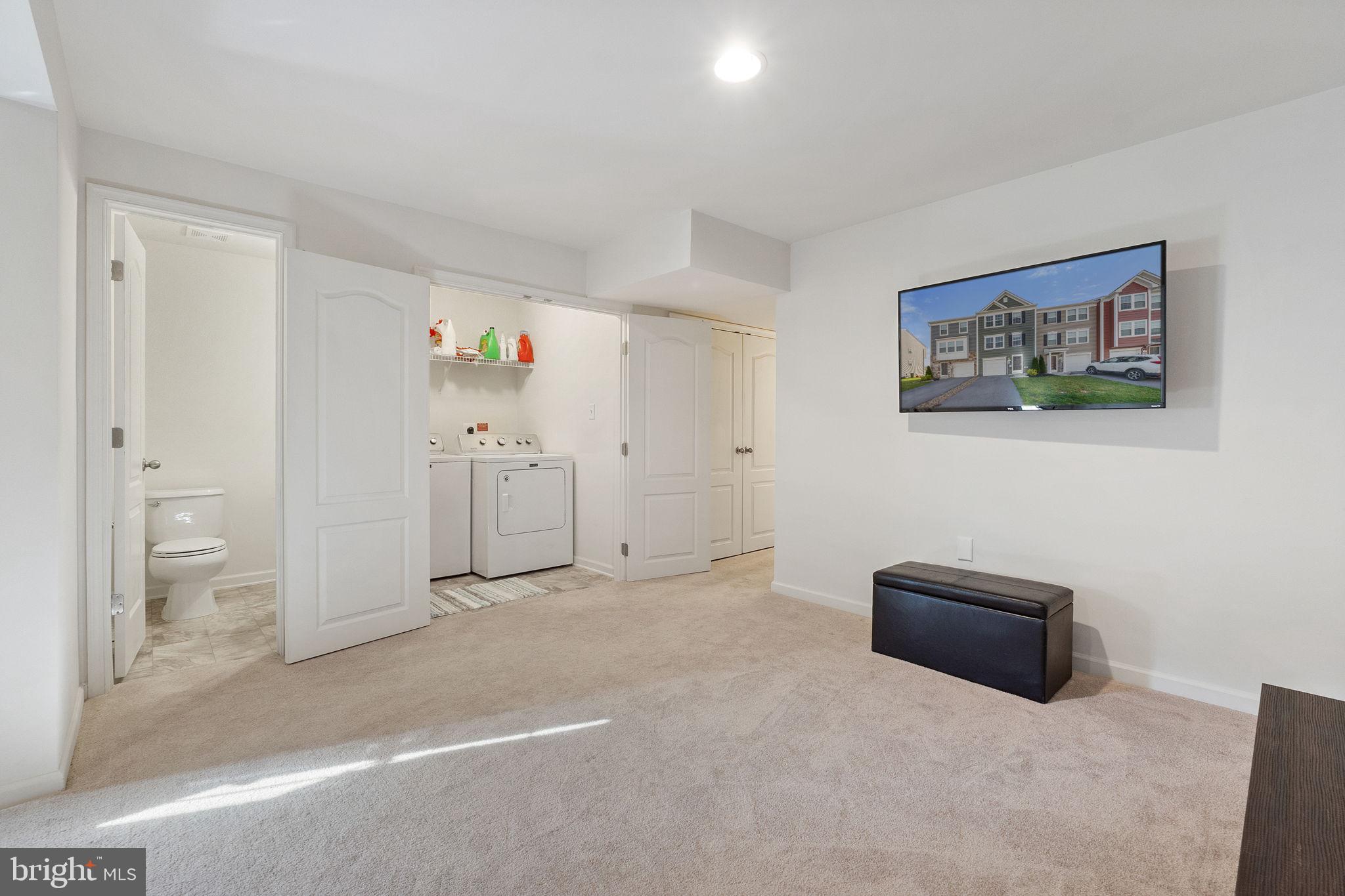 BRIAR RUN - Residential