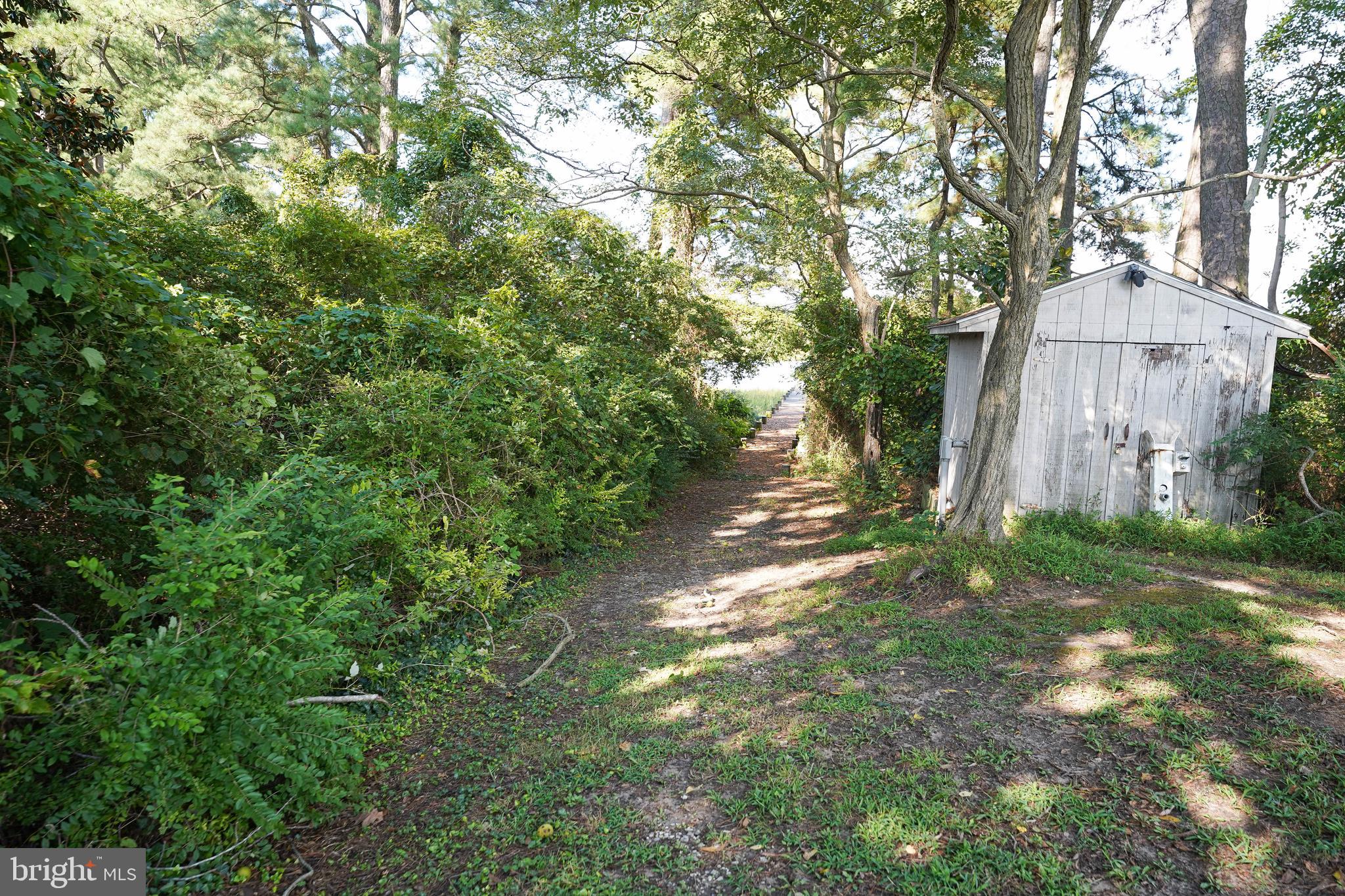 MELODY MANOR ESTATES - Land