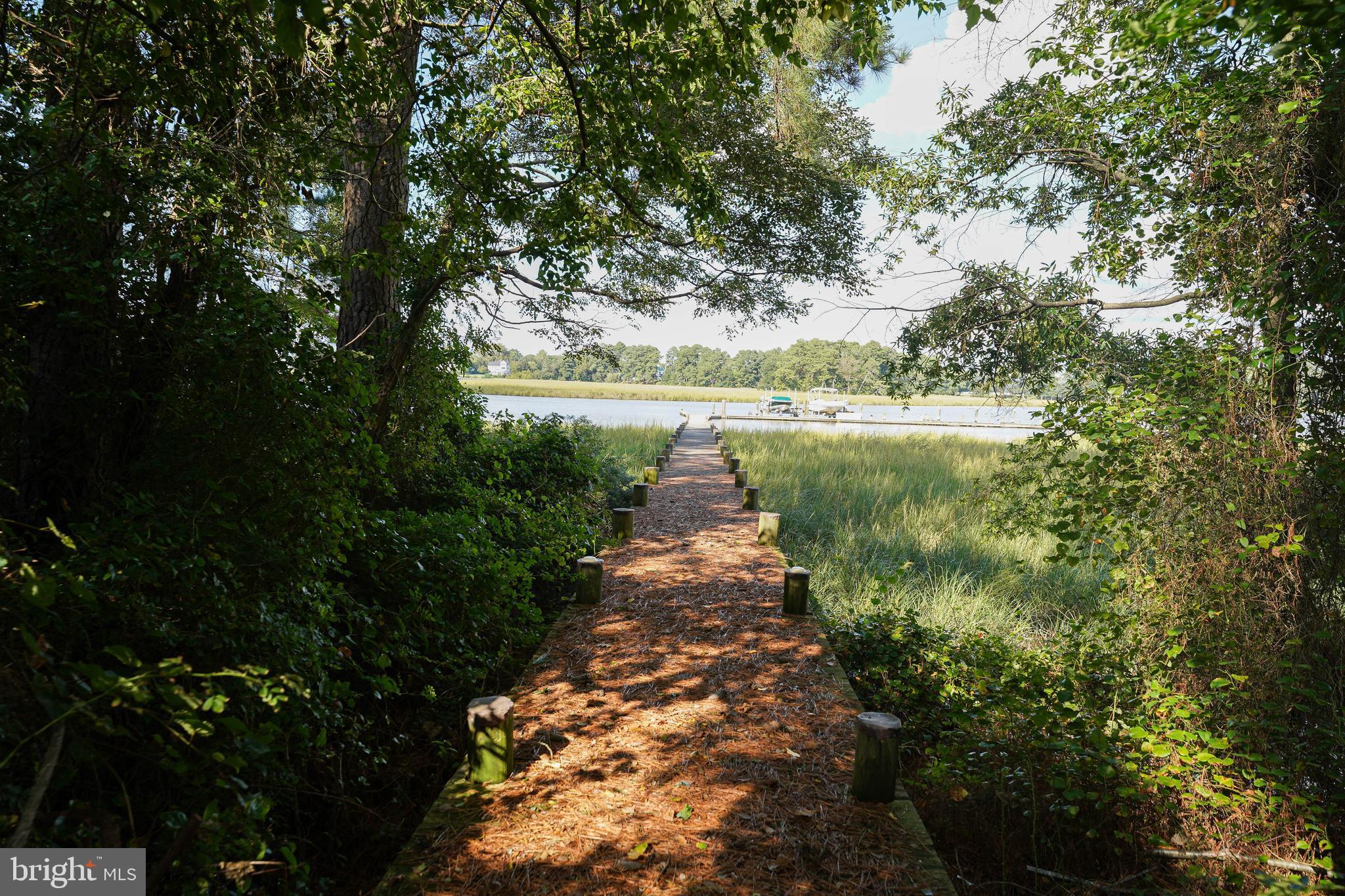 MELODY MANOR ESTATES - Land