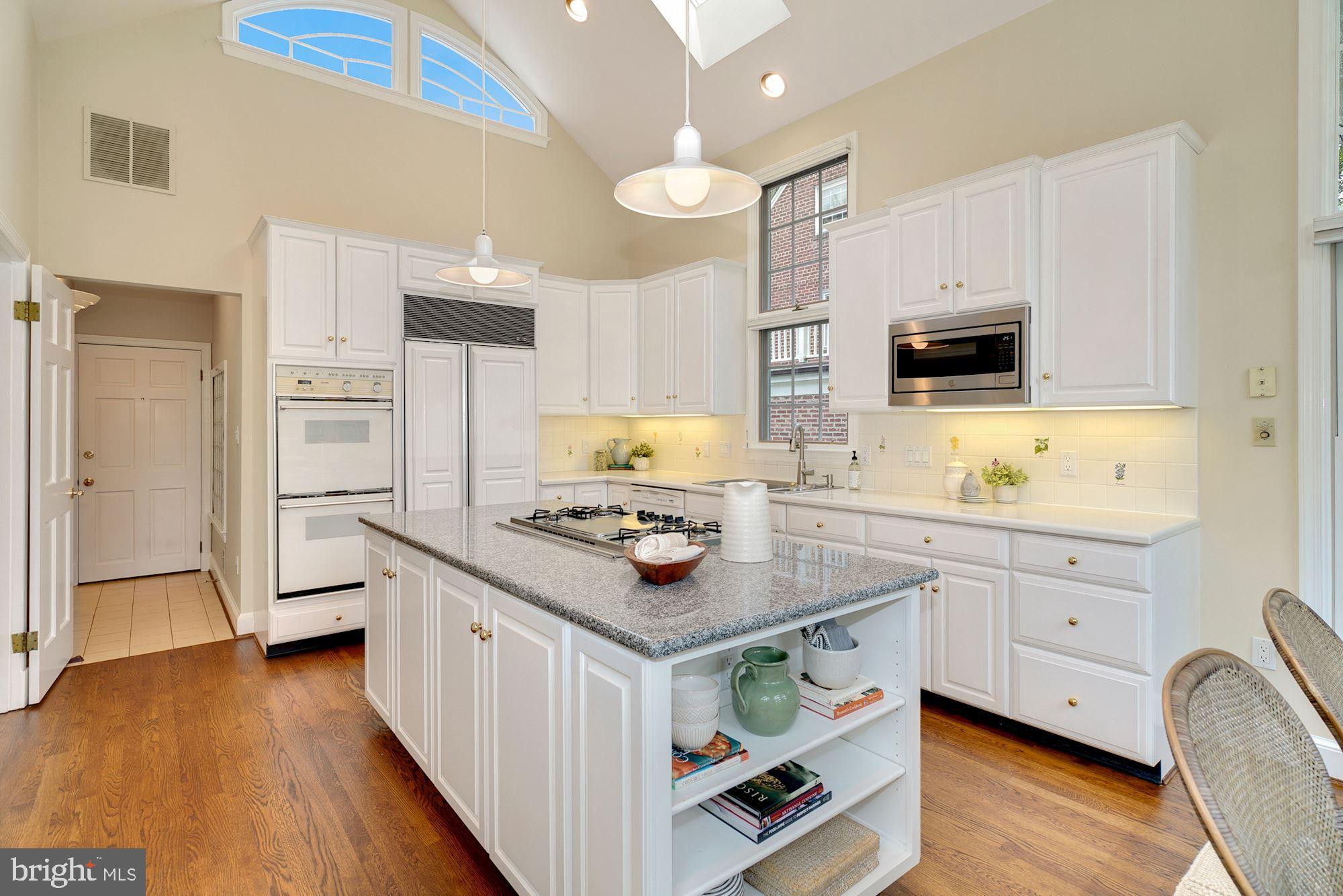 CHEVY CHASE VILLAGE - Residential