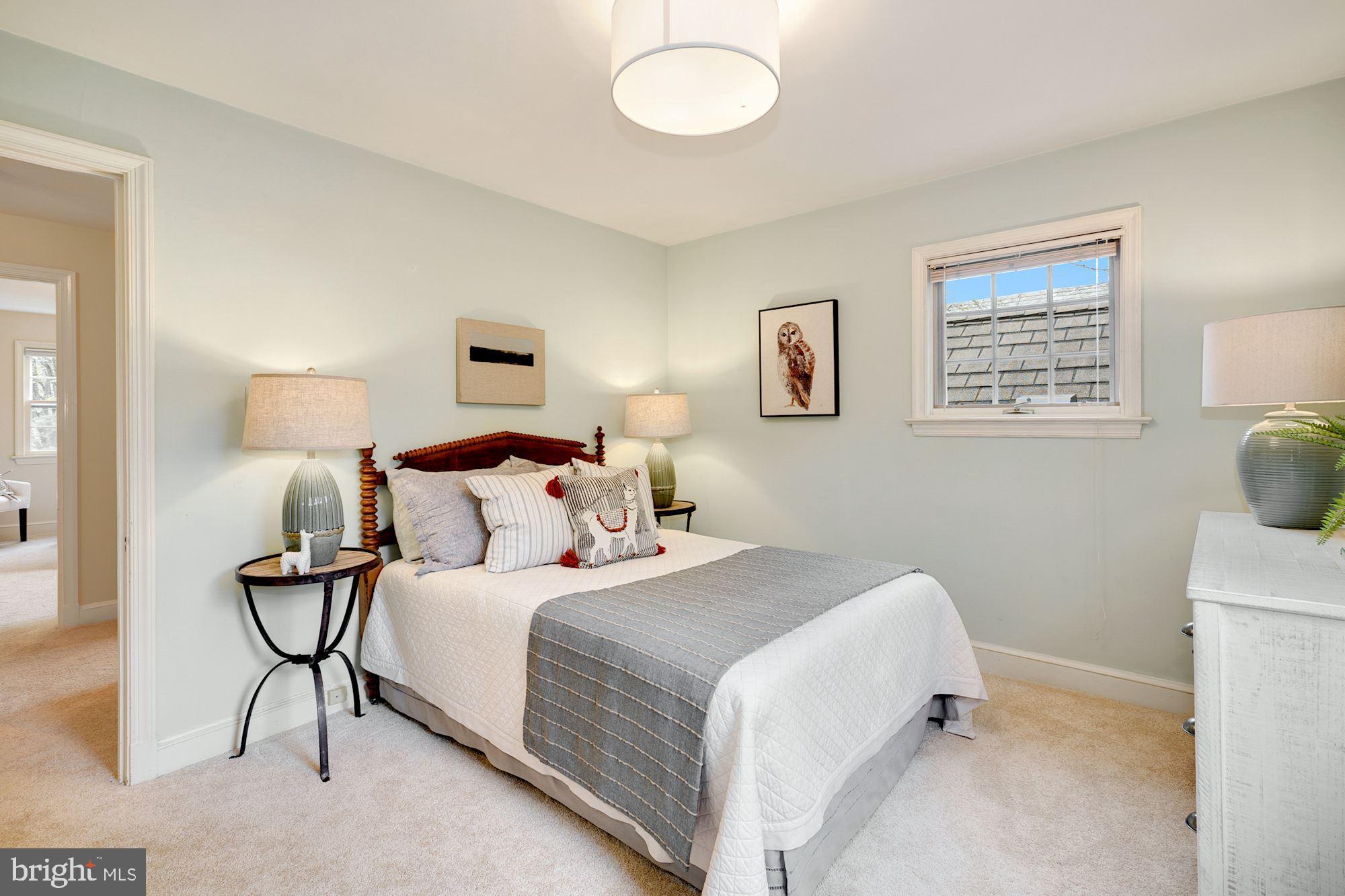 CHEVY CHASE VILLAGE - Residential