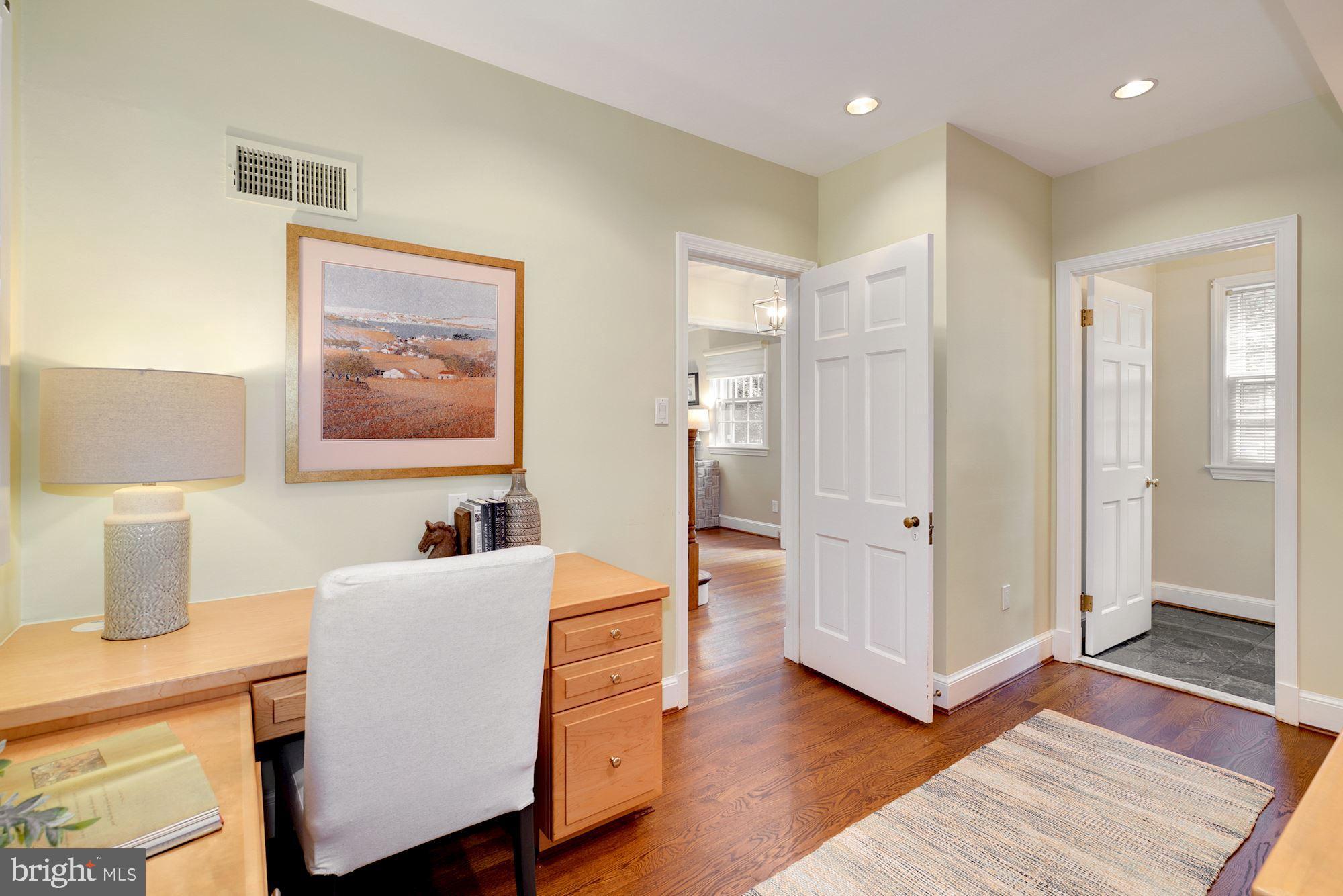 CHEVY CHASE VILLAGE - Residential