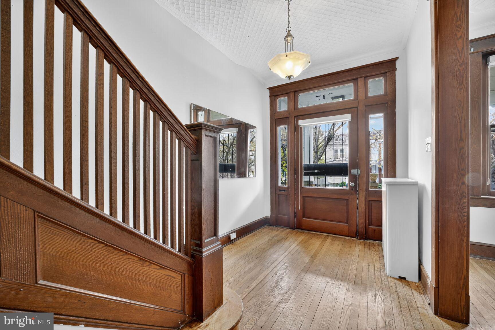 517 QUINCY STREET NW