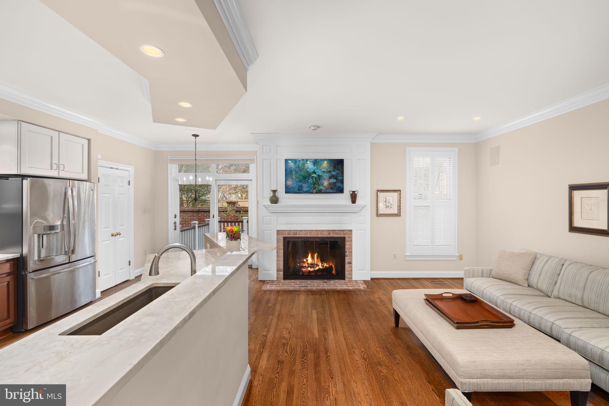 HAMPTONS OF MCLEAN - Residential