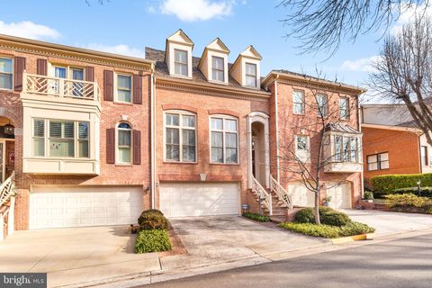 1502 HAMPTON HILL CIRCLE MCLEAN VA 22101